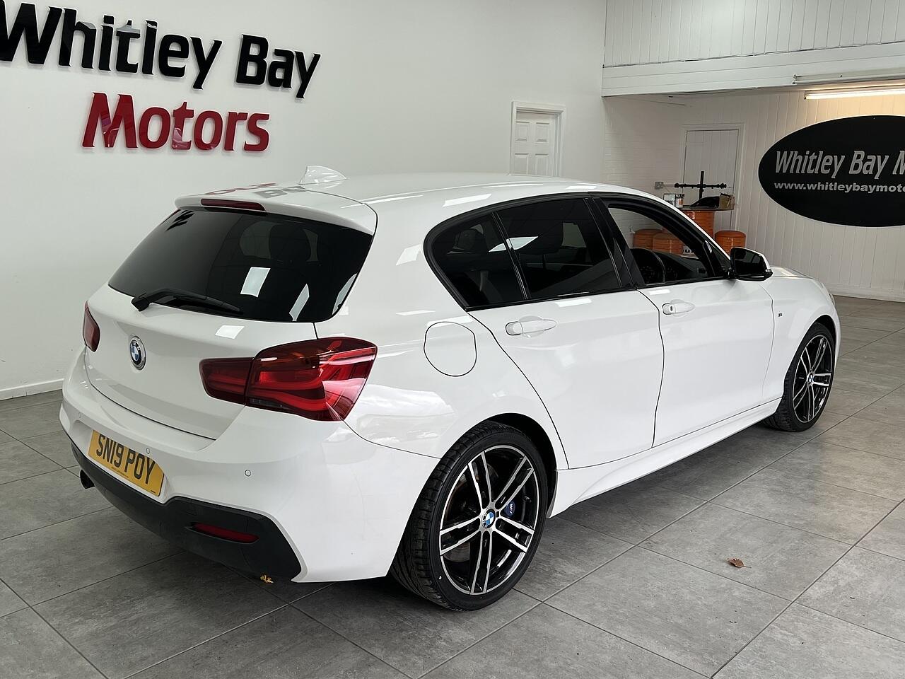 BMW 1 Series view 3