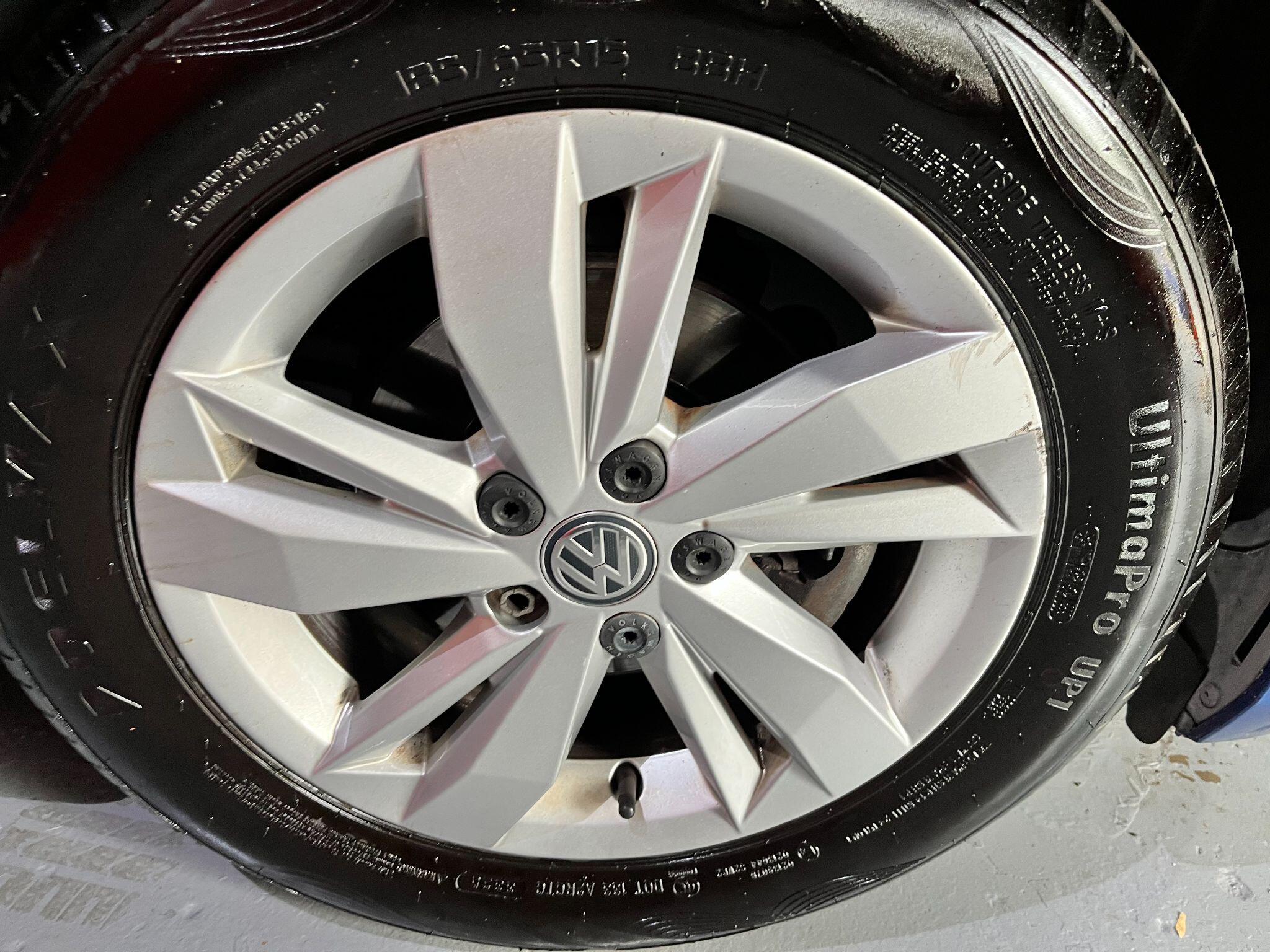 Volkswagen Polo view 26