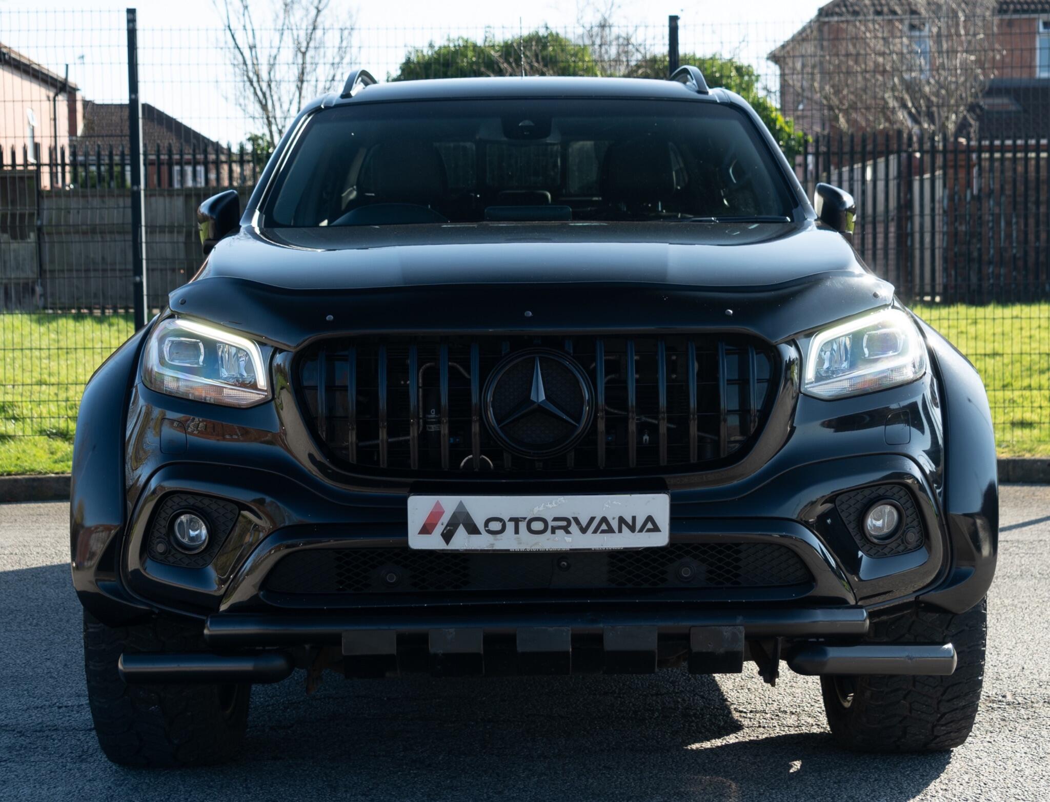 Mercedes-Benz X-Class view 9