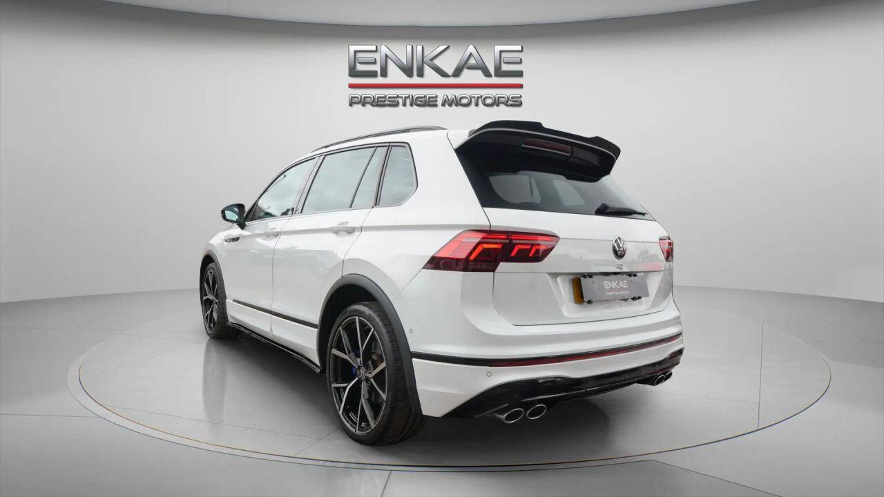 Volkswagen Tiguan view 6