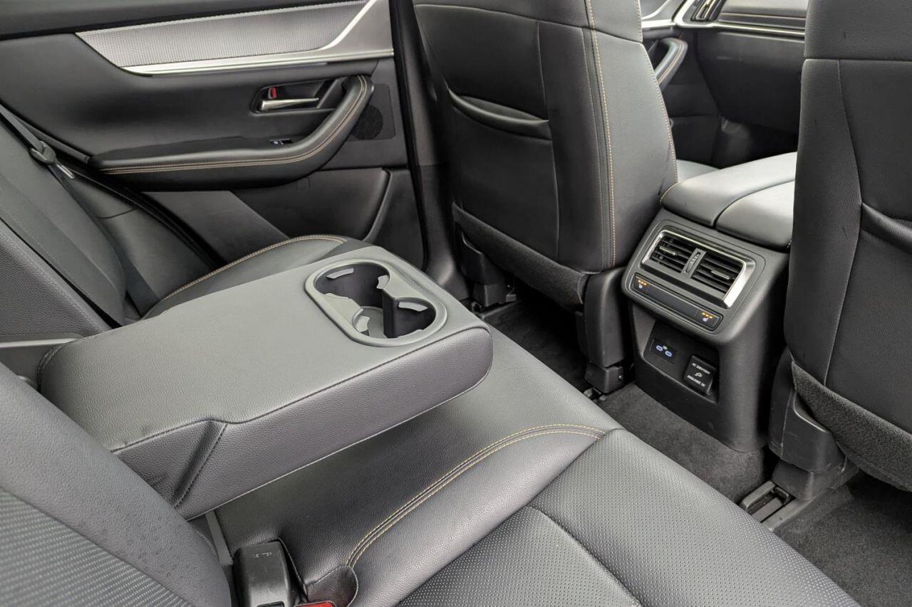 Mazda CX-60 view 19