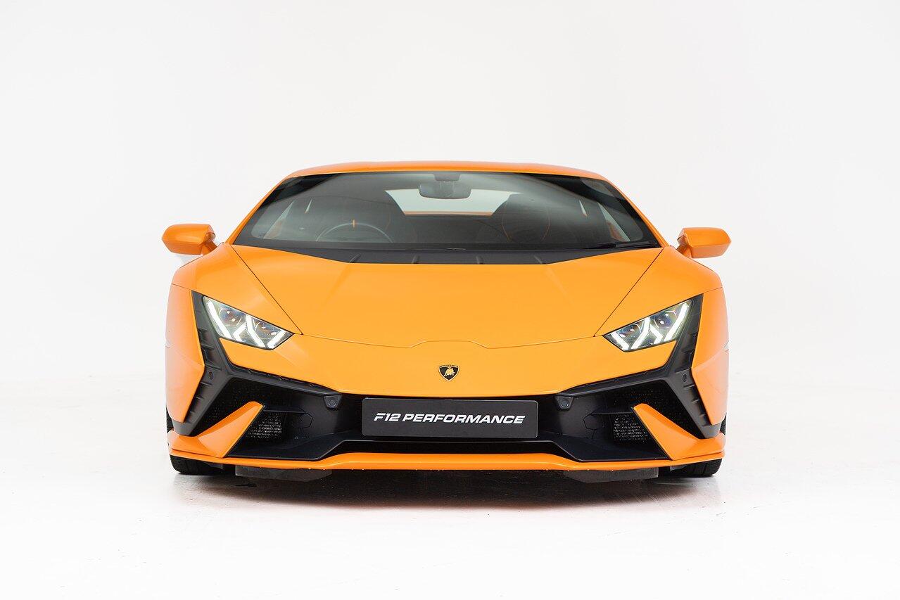 Lamborghini Huracan view 18