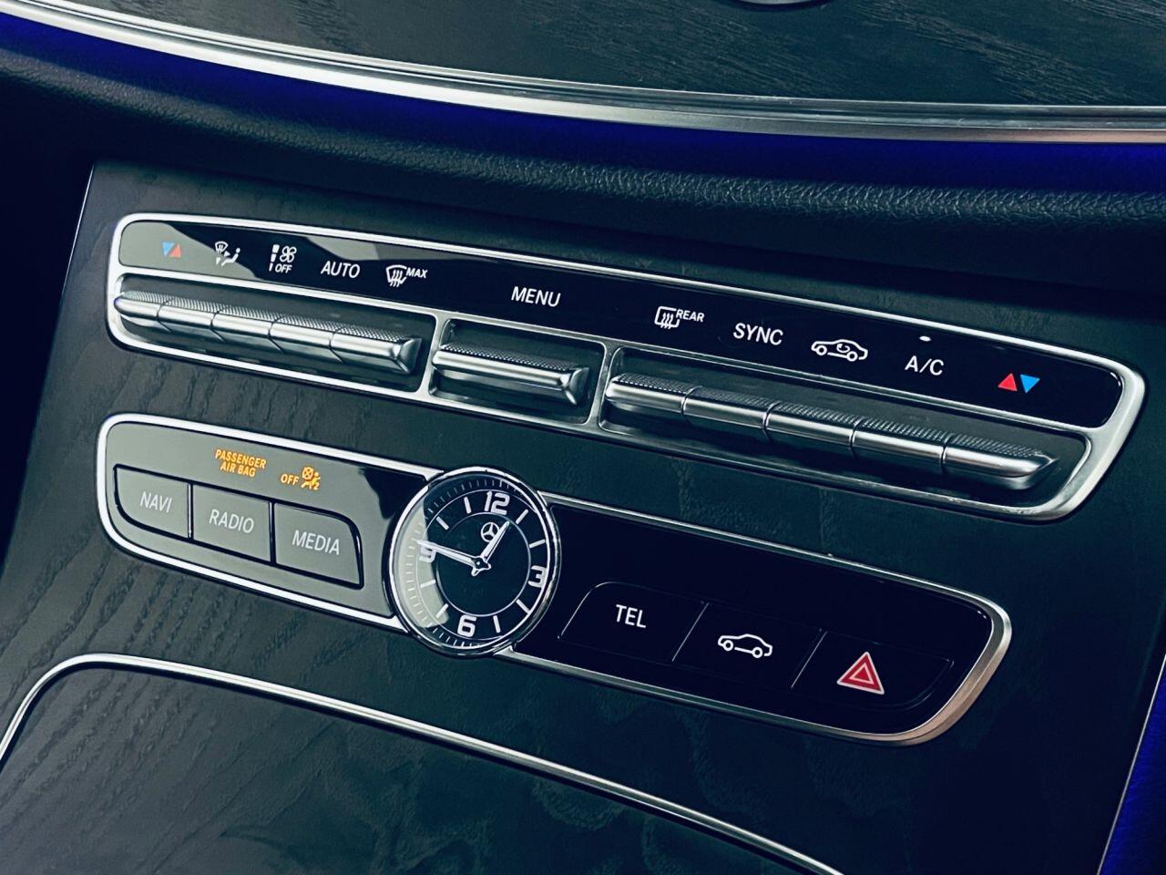 Mercedes-Benz E Class view 28