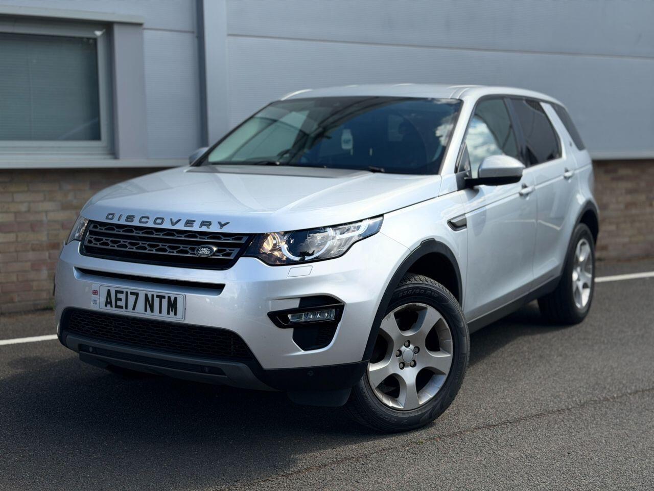 Land Rover Discovery Sport view 27