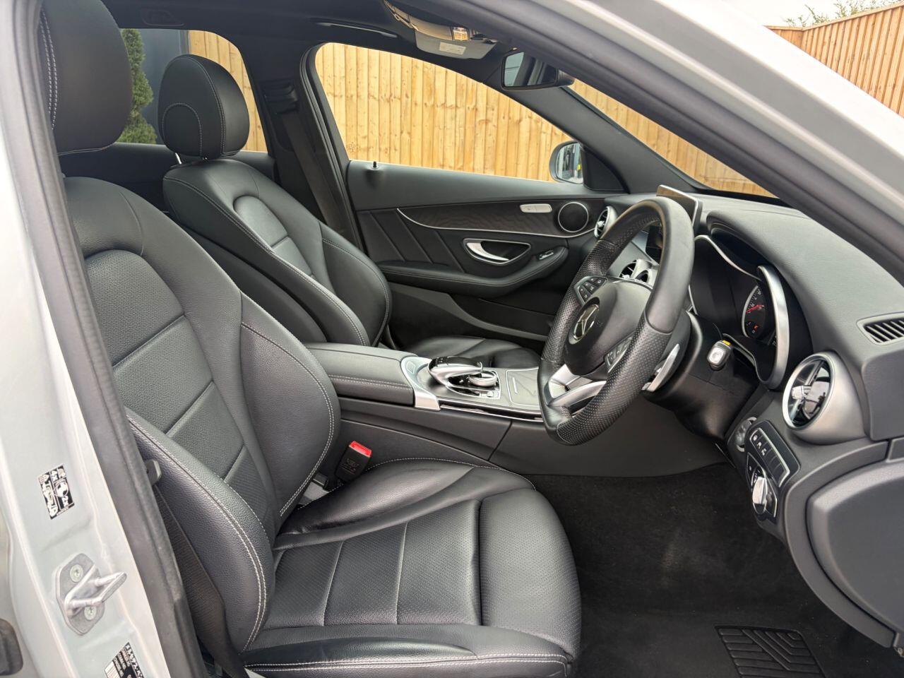 Mercedes-Benz C-Class view 14