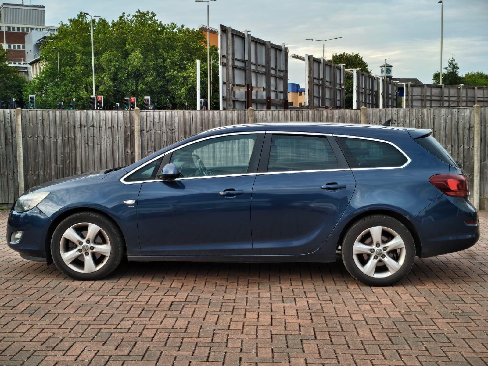 Vauxhall Astra view 9