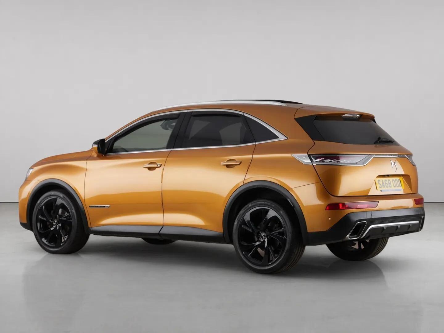 DS Automobiles DS 7 Crossback view 6