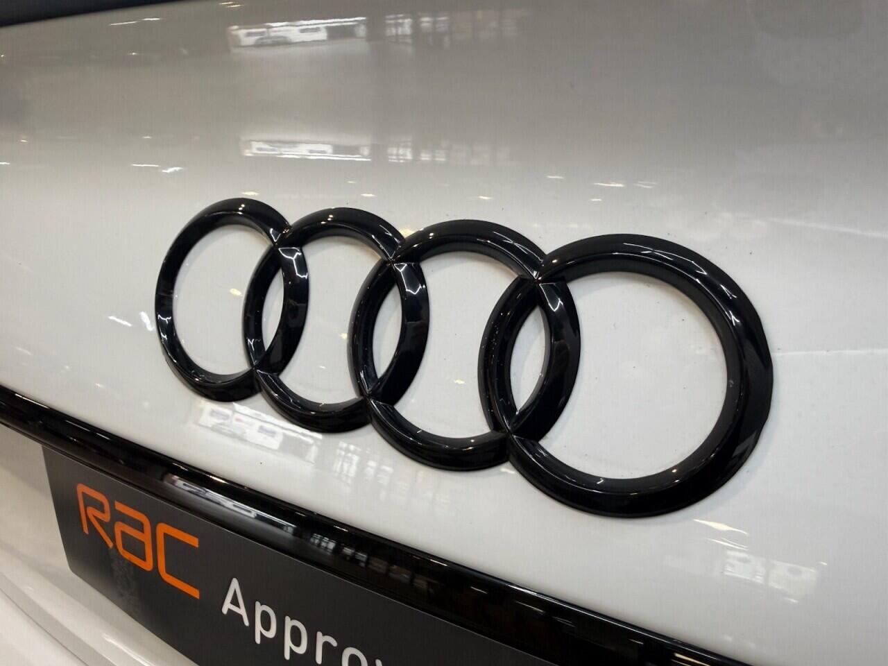 Audi A4 view 39