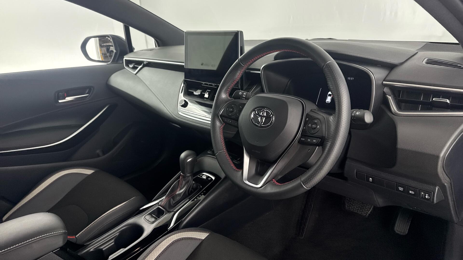Toyota Corolla view 9