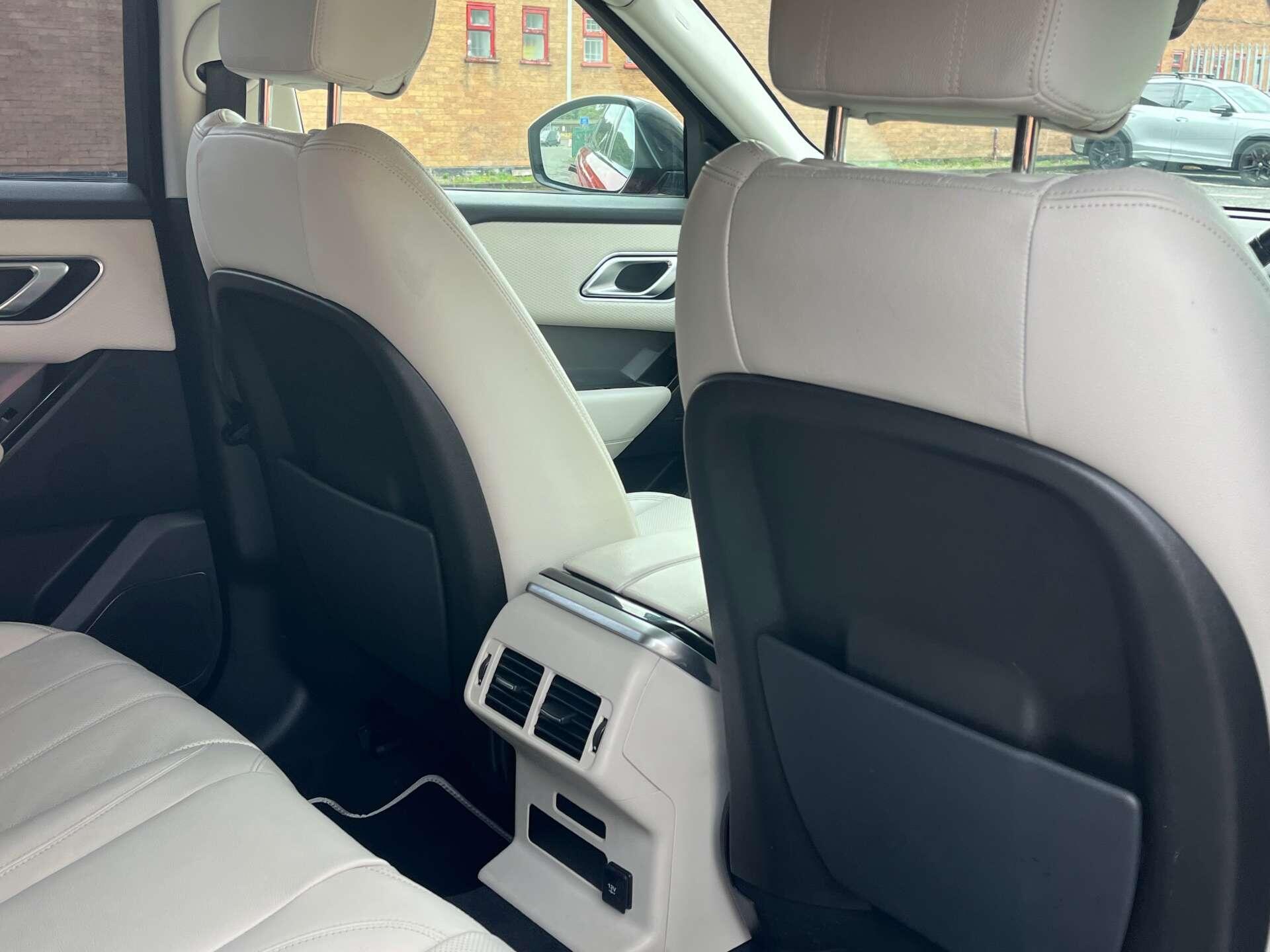 Land Rover Range Rover Velar view 32