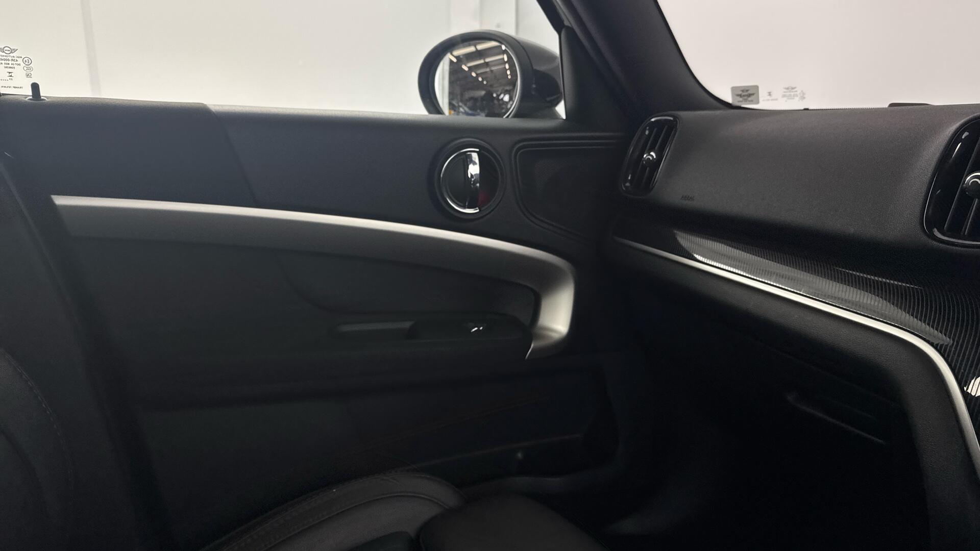 MINI Countryman view 27