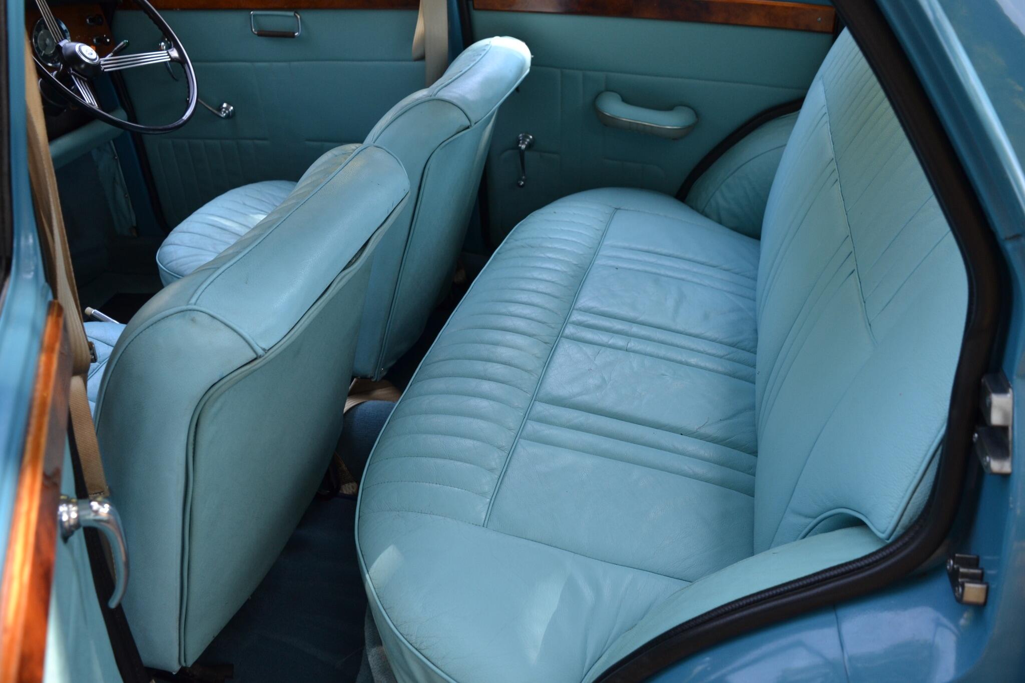 1991 Riley 1.5 view 33