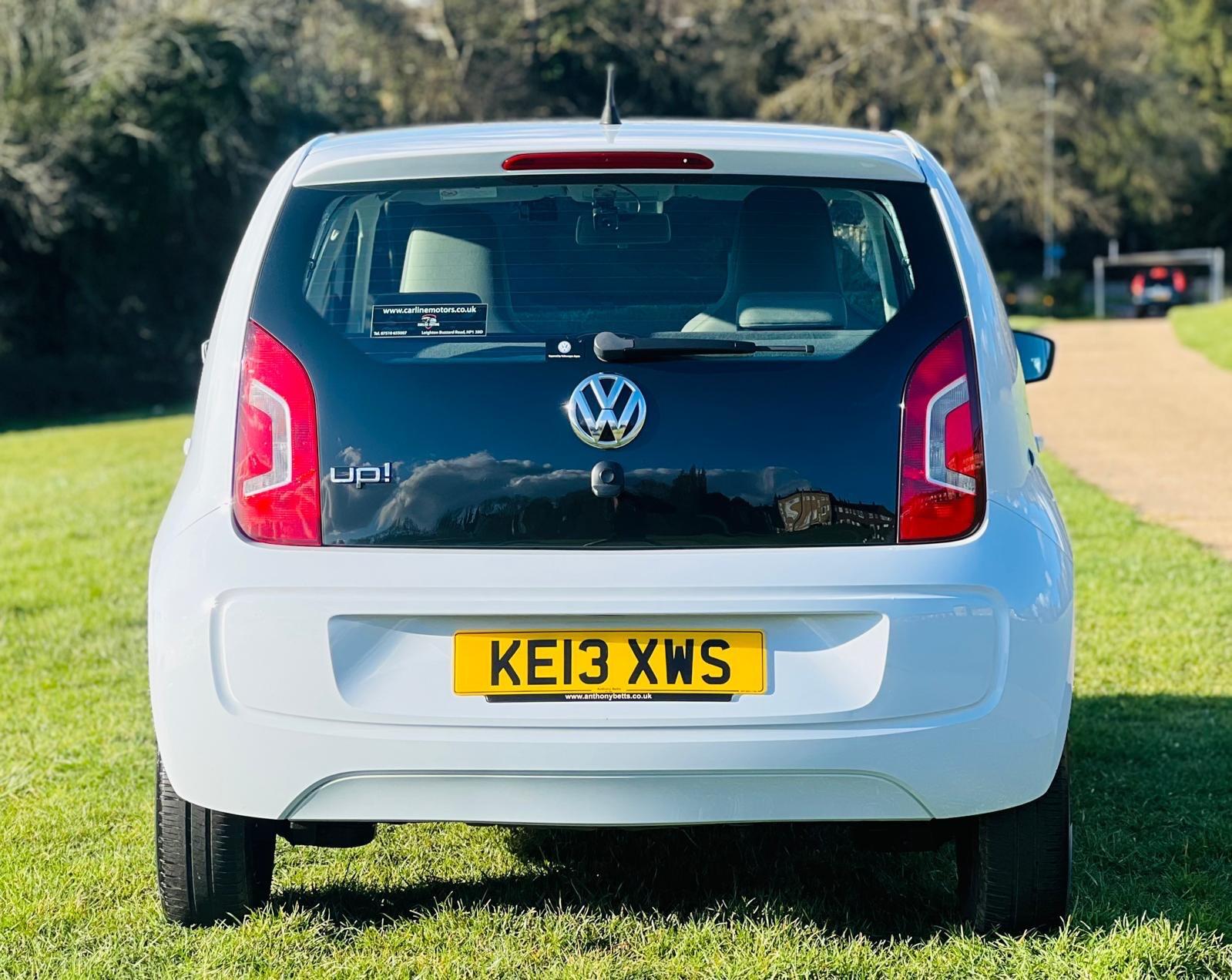 2013 Volkswagen up! image 12