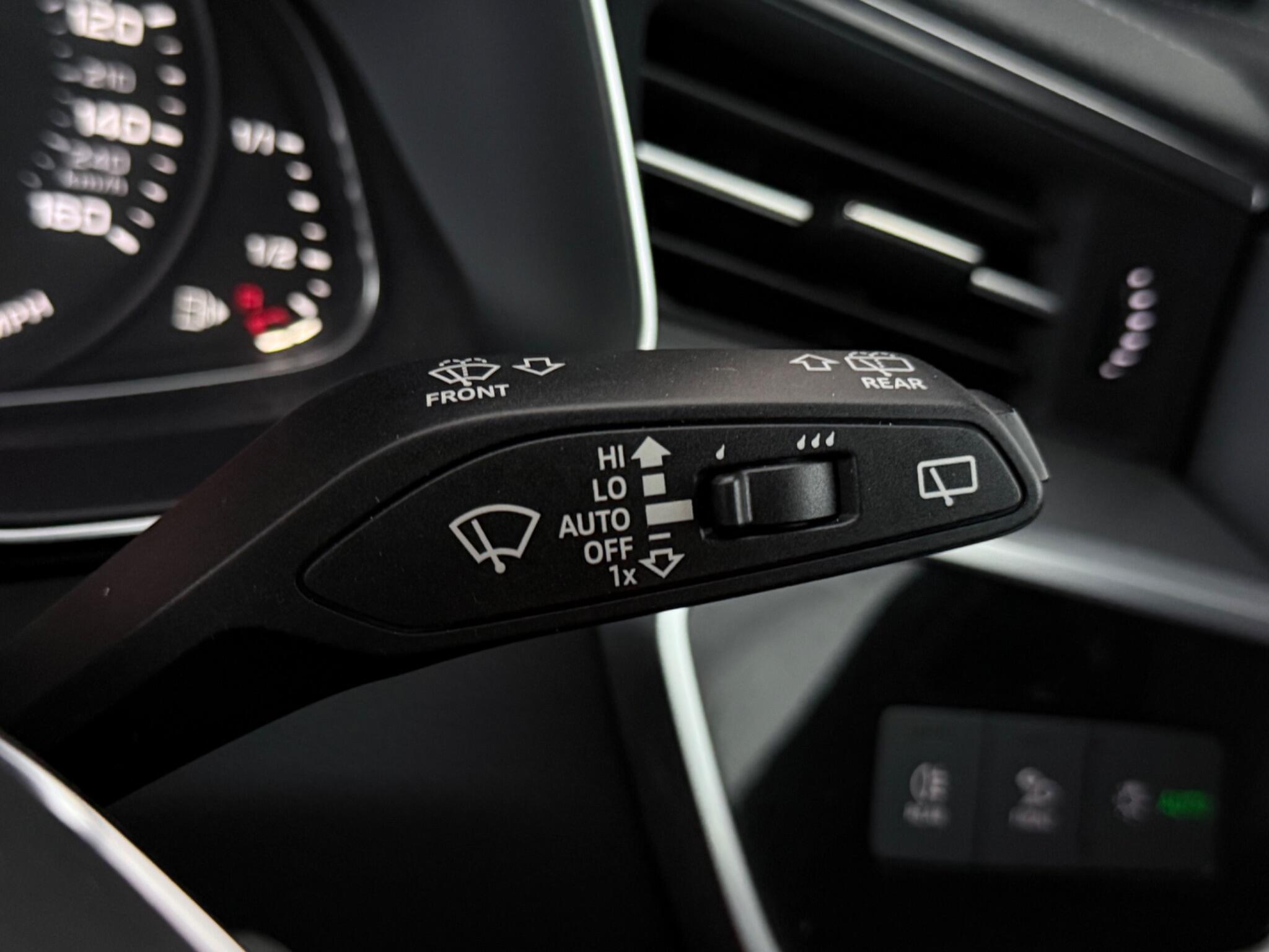 Audi A6 view 18