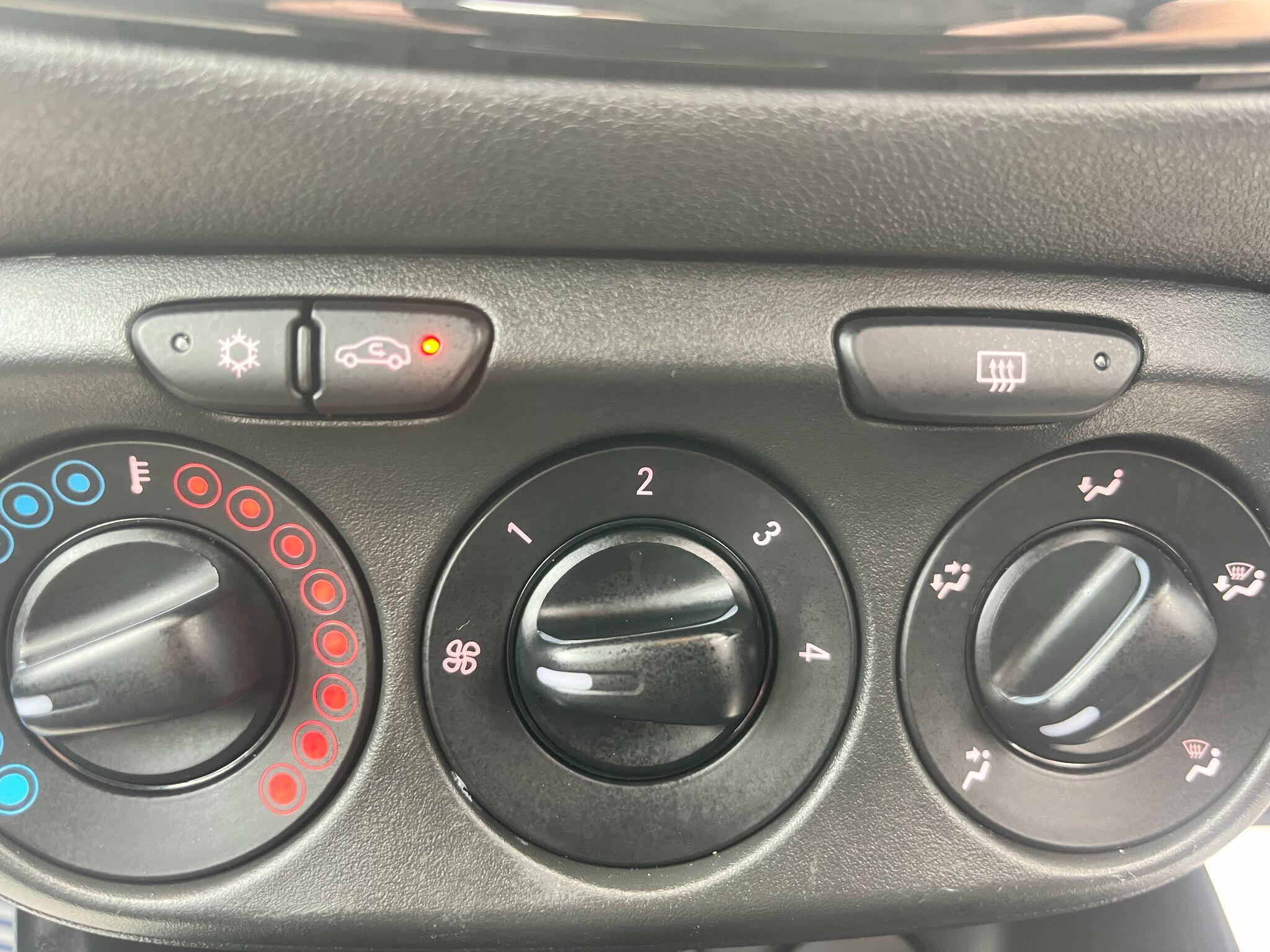 Vauxhall Corsa view 27