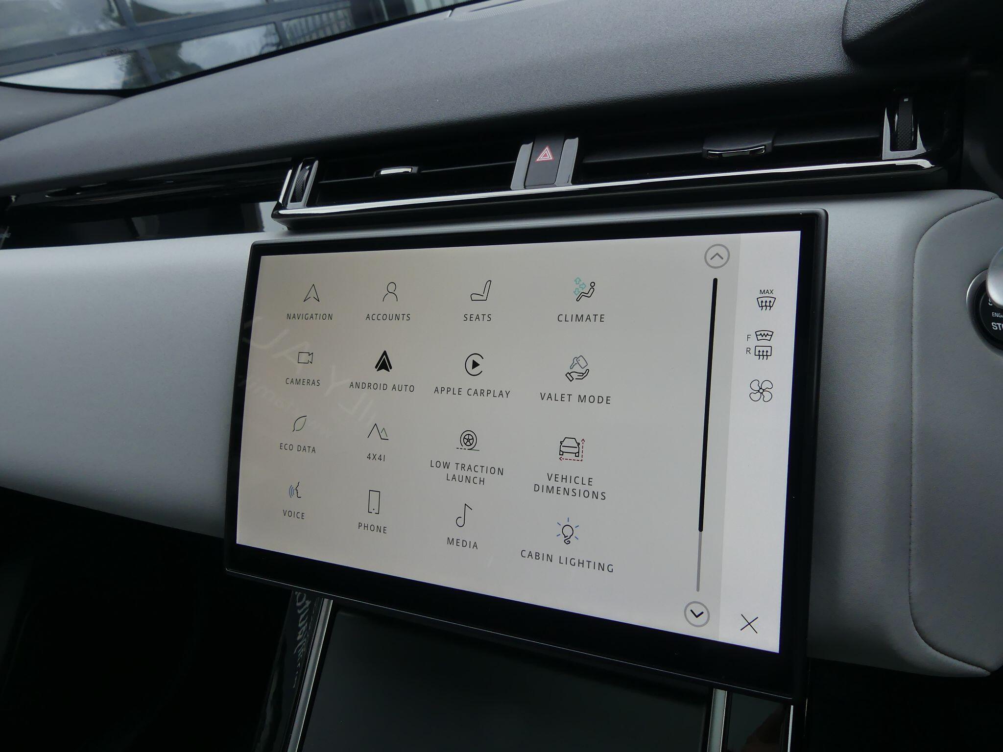 Land Rover Range Rover Velar view 19