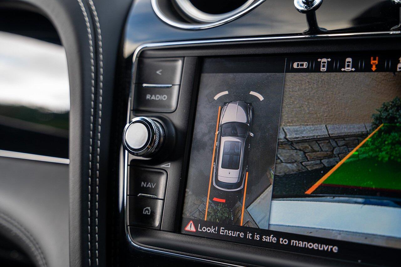 Bentley Bentayga view 84