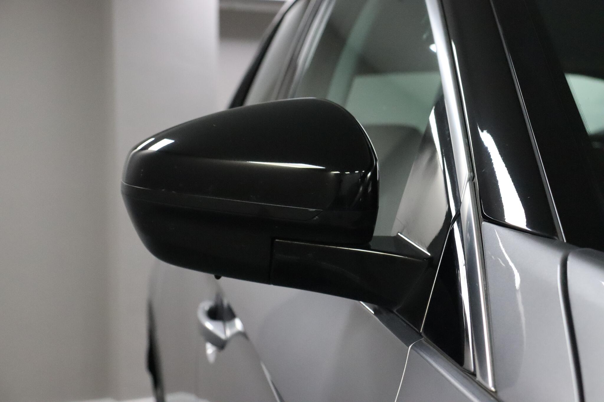 Vauxhall Grandland X view 26