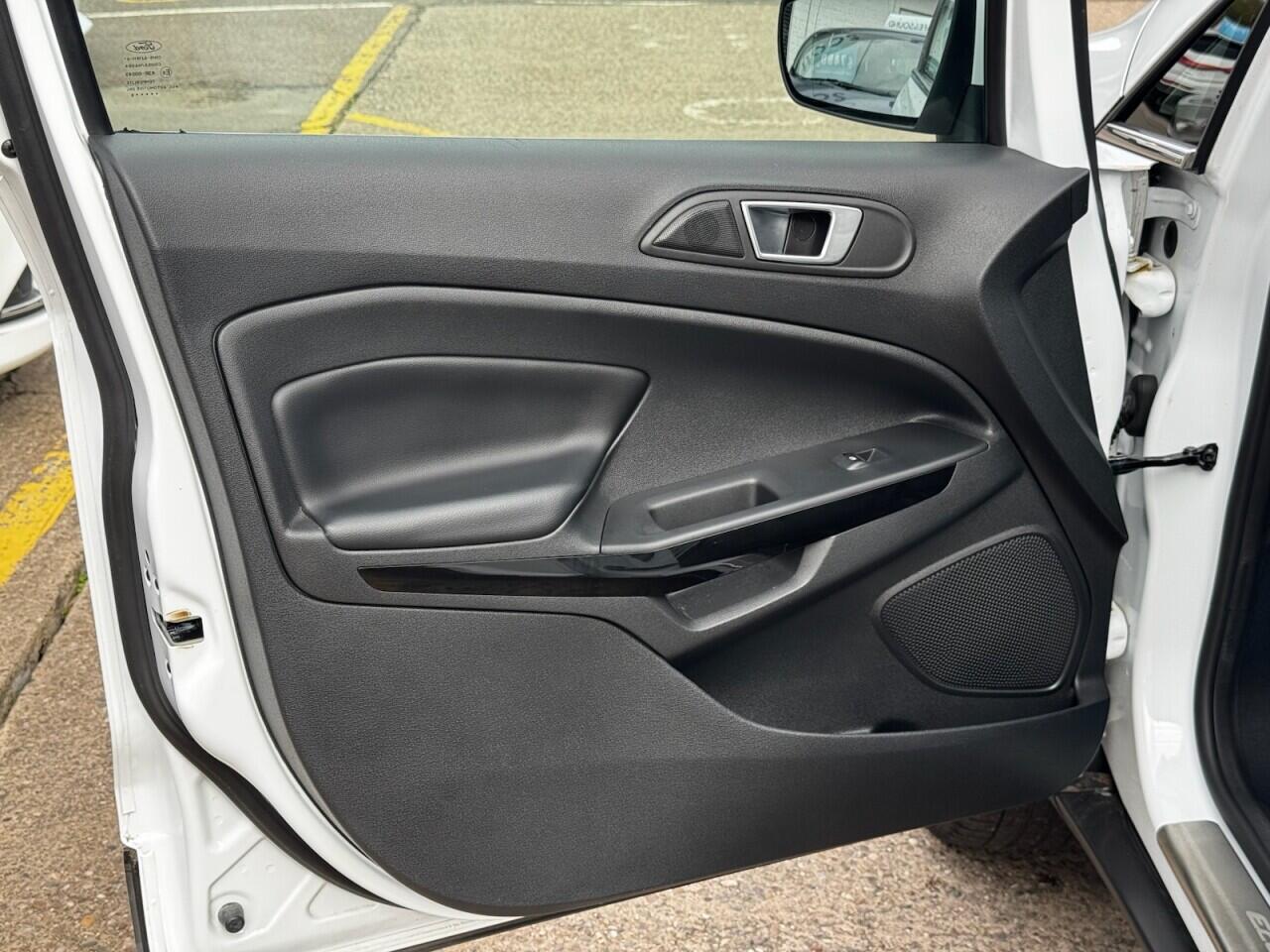 Ford Ecosport view 27
