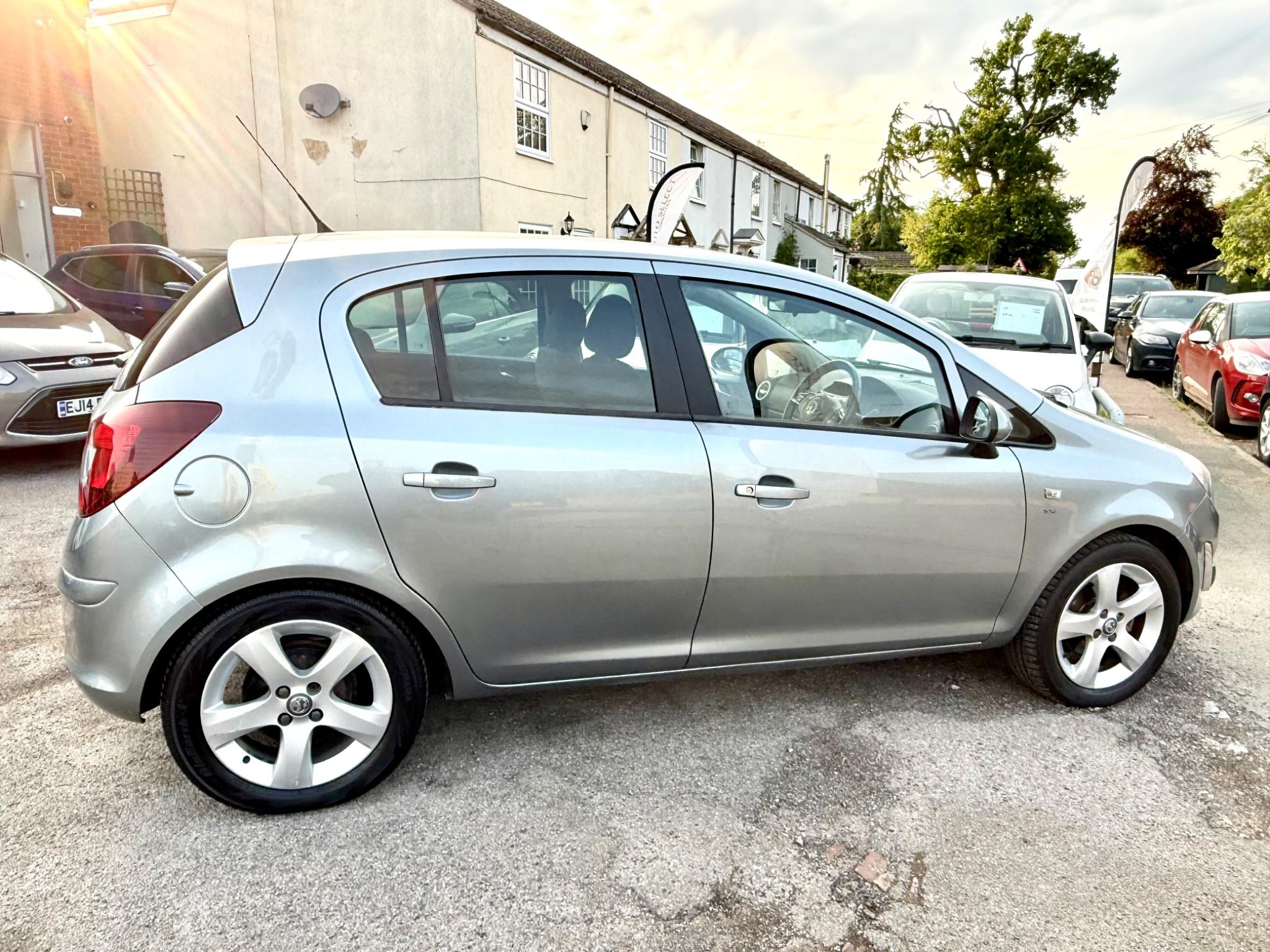 2014 Vauxhall Corsa 1.4 16V SXi Euro 5 5dr (A/C) • 47,485 miles image 16