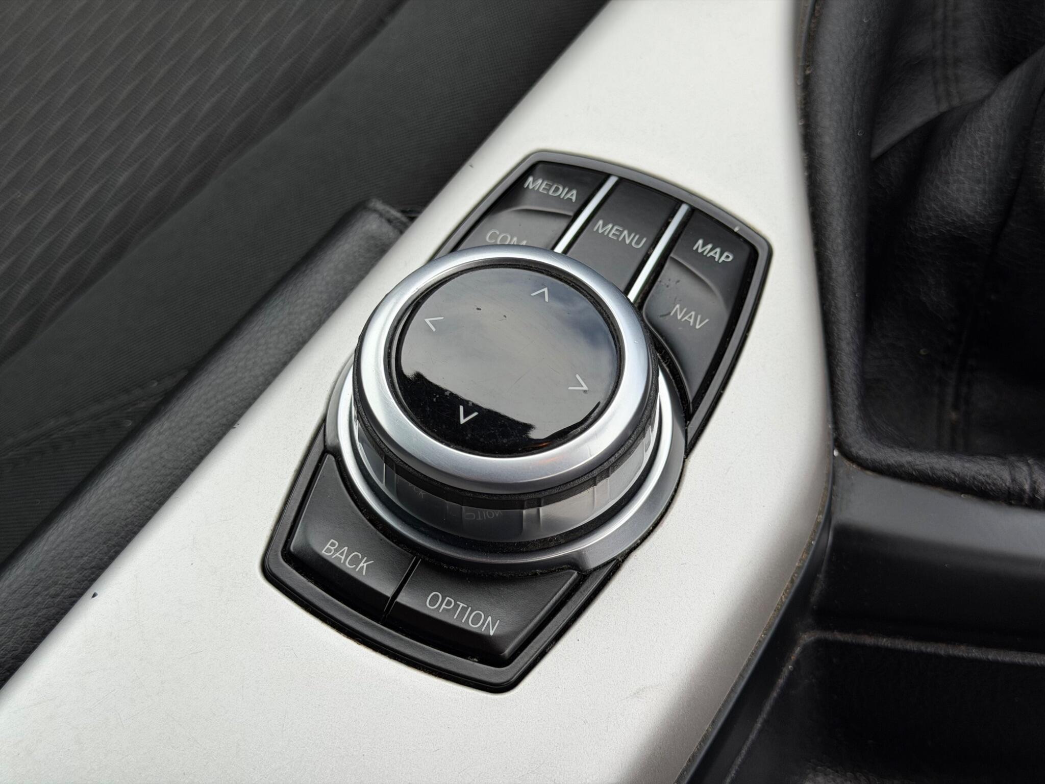 BMW 1 Series view 15