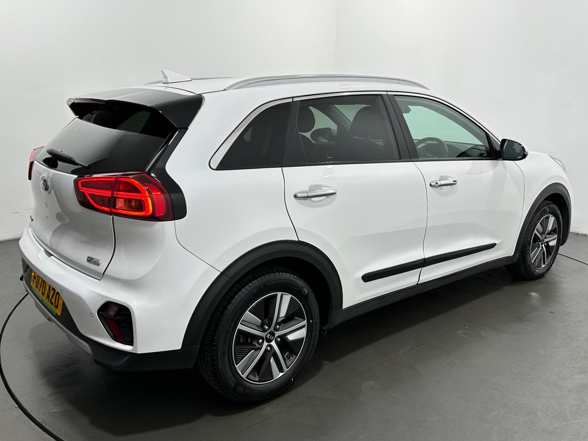 Kia Niro view 50