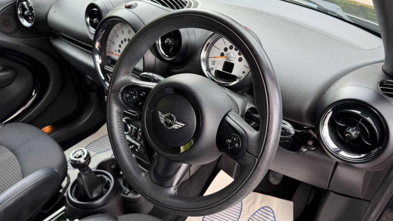 Mini Countryman view 12