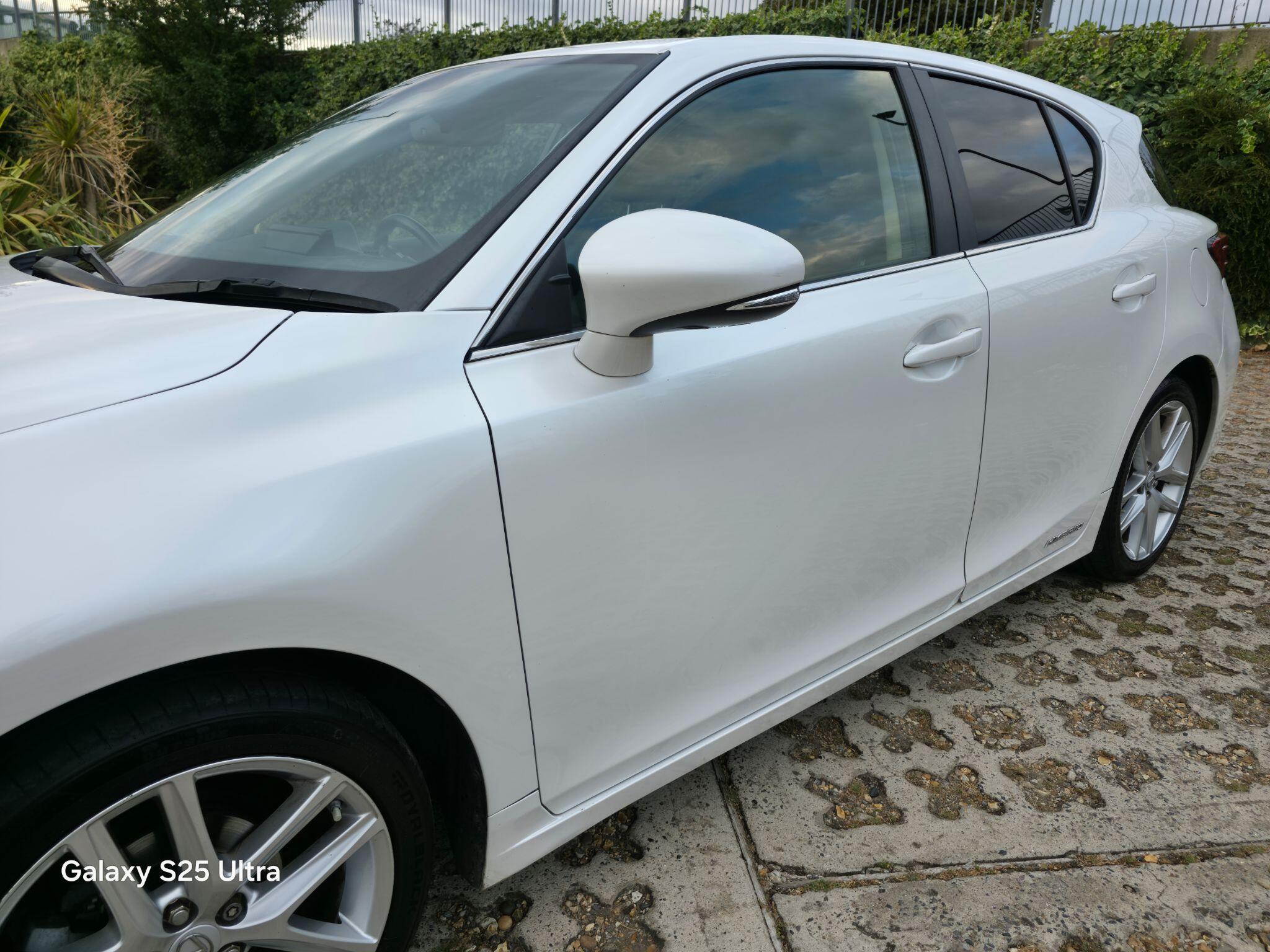 Lexus CT view 18