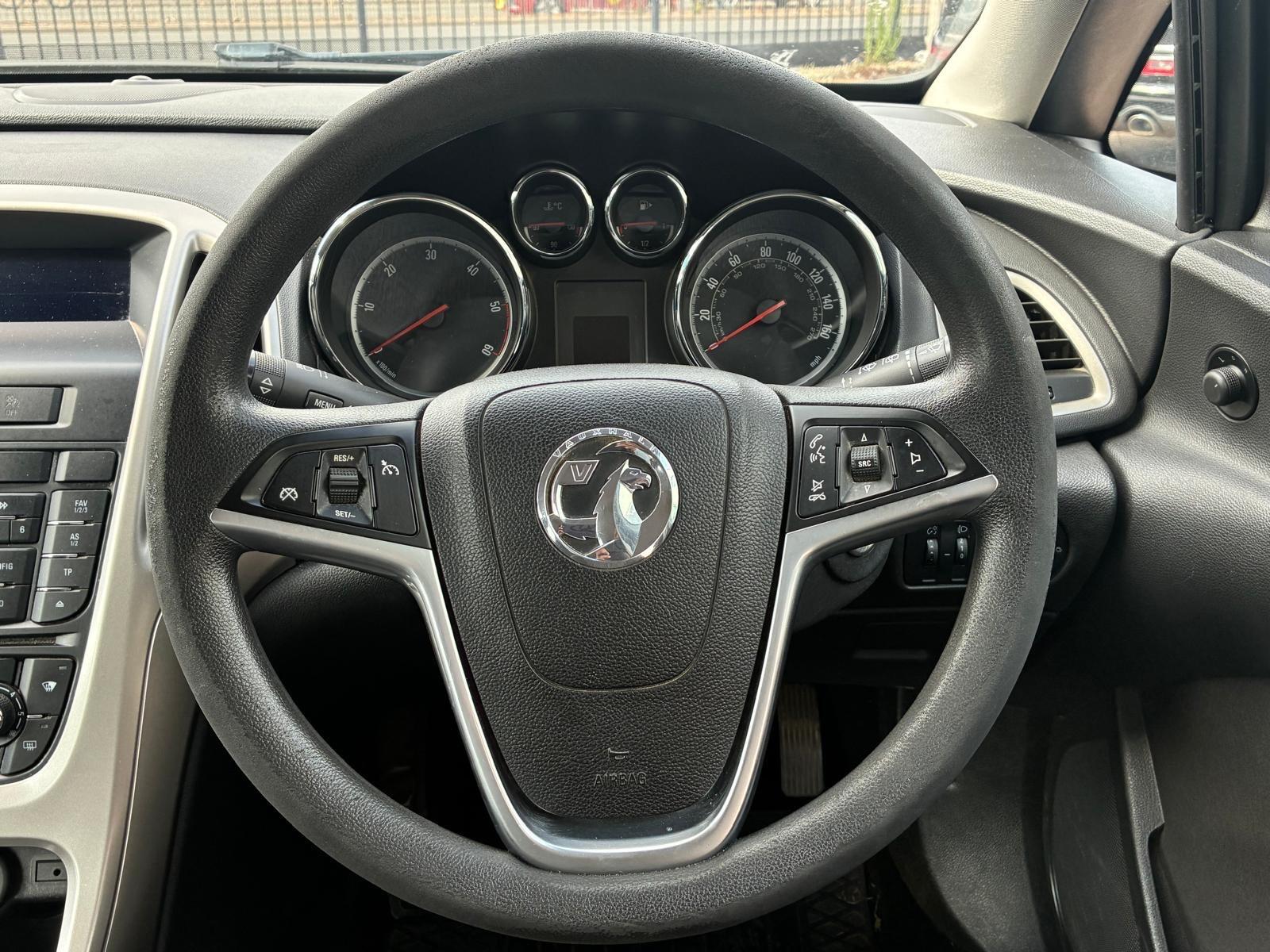 Vauxhall Astra view 20