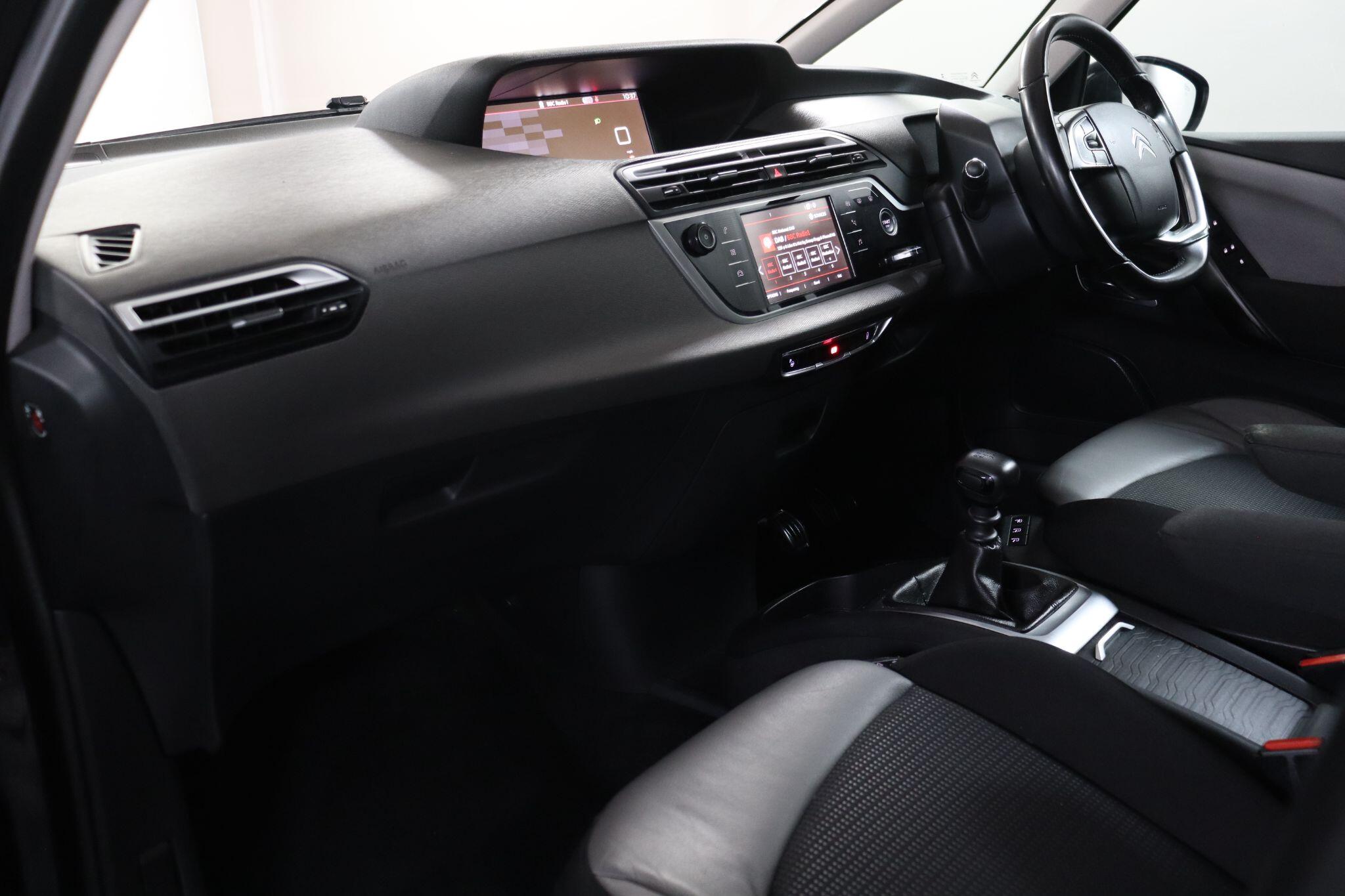 Citroen C4 Spacetourer view 34