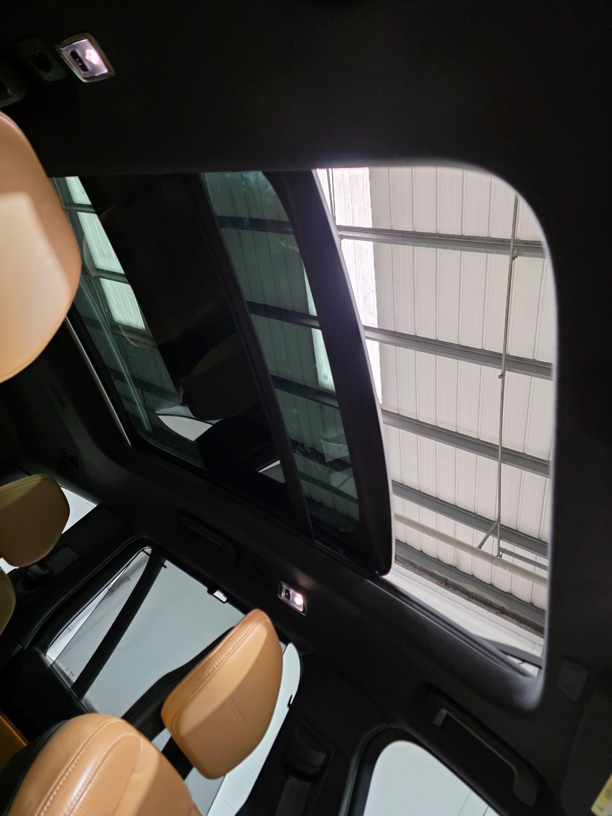 Volvo XC90 view 7