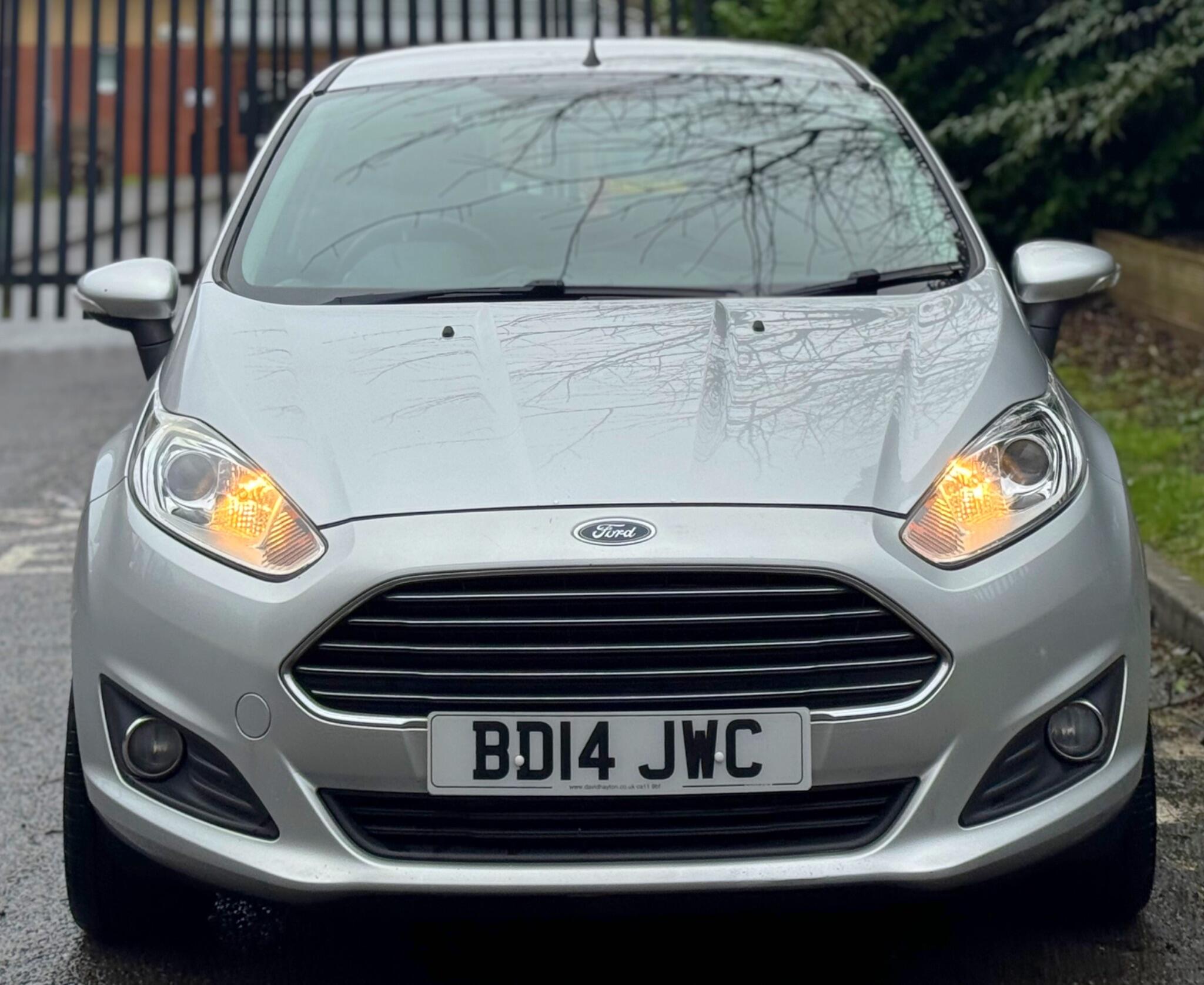 2014 Ford Fiesta 1.5 TDCi Zetec Euro 5 5dr image 12