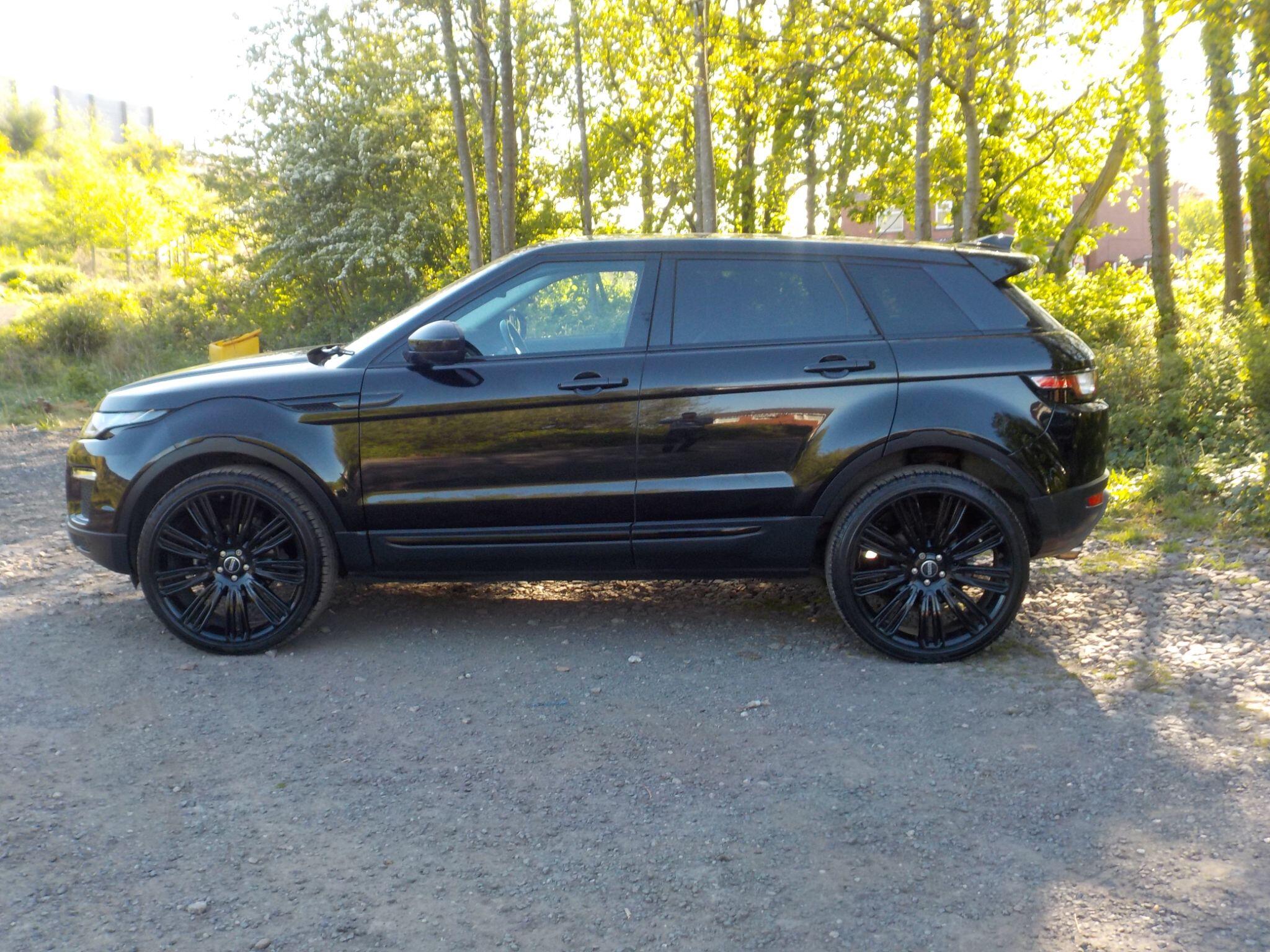 Land Rover Range Rover Evoque 2.0 eD4 SE Tech FWD Euro 6 (s/s) 5dr