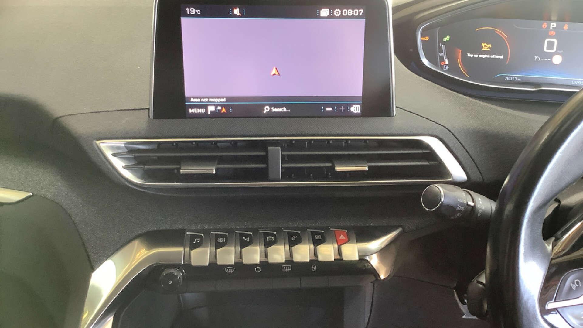Peugeot 3008 view 14