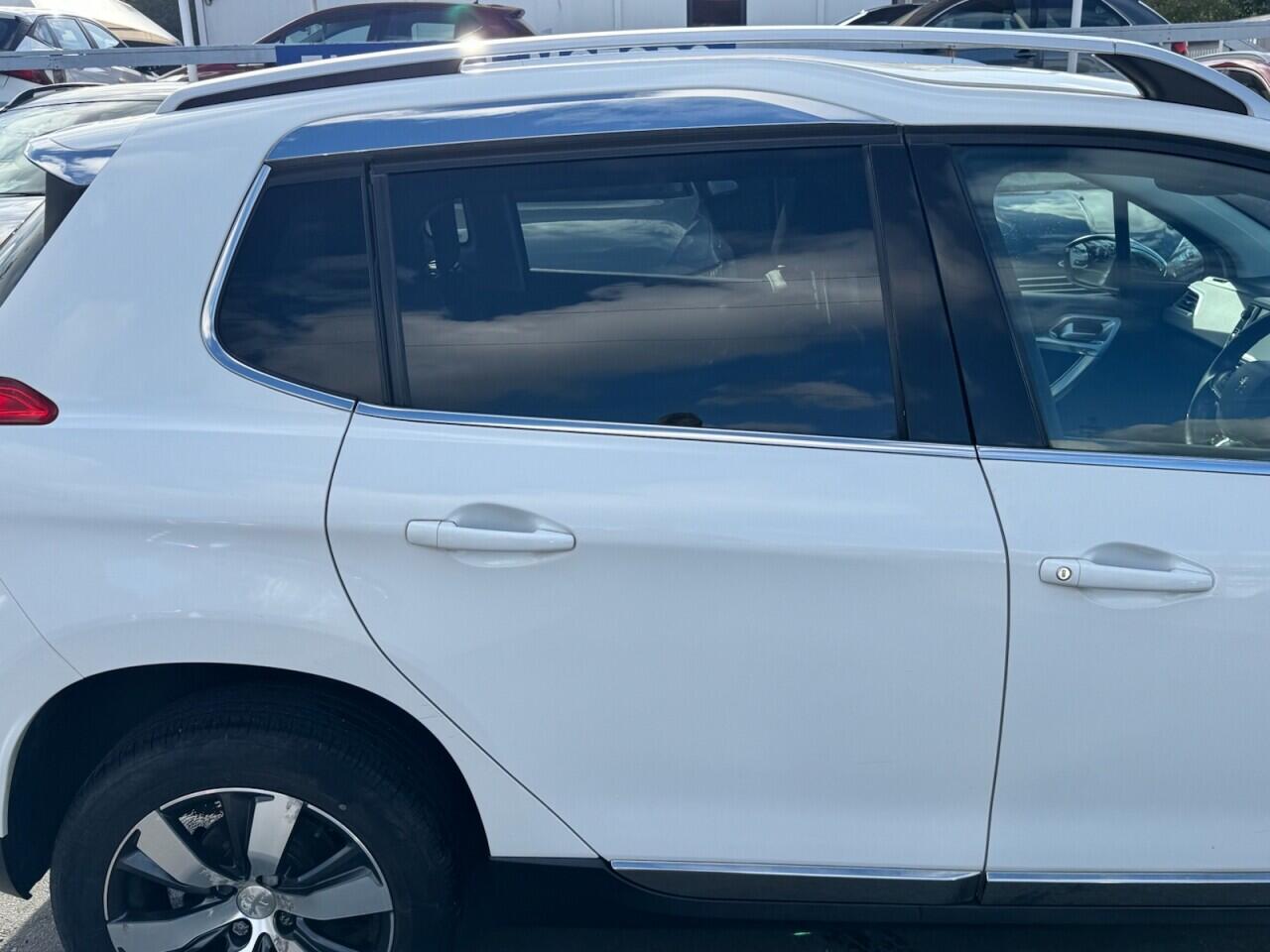 Peugeot 2008 view 23