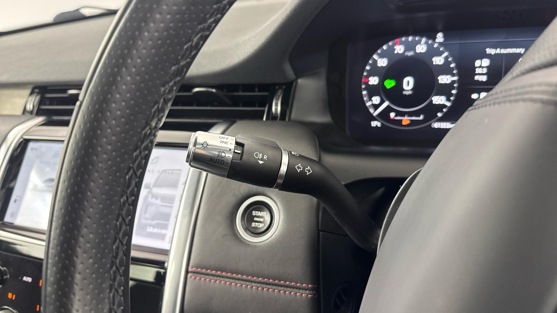 Land Rover Discovery Sport view 45
