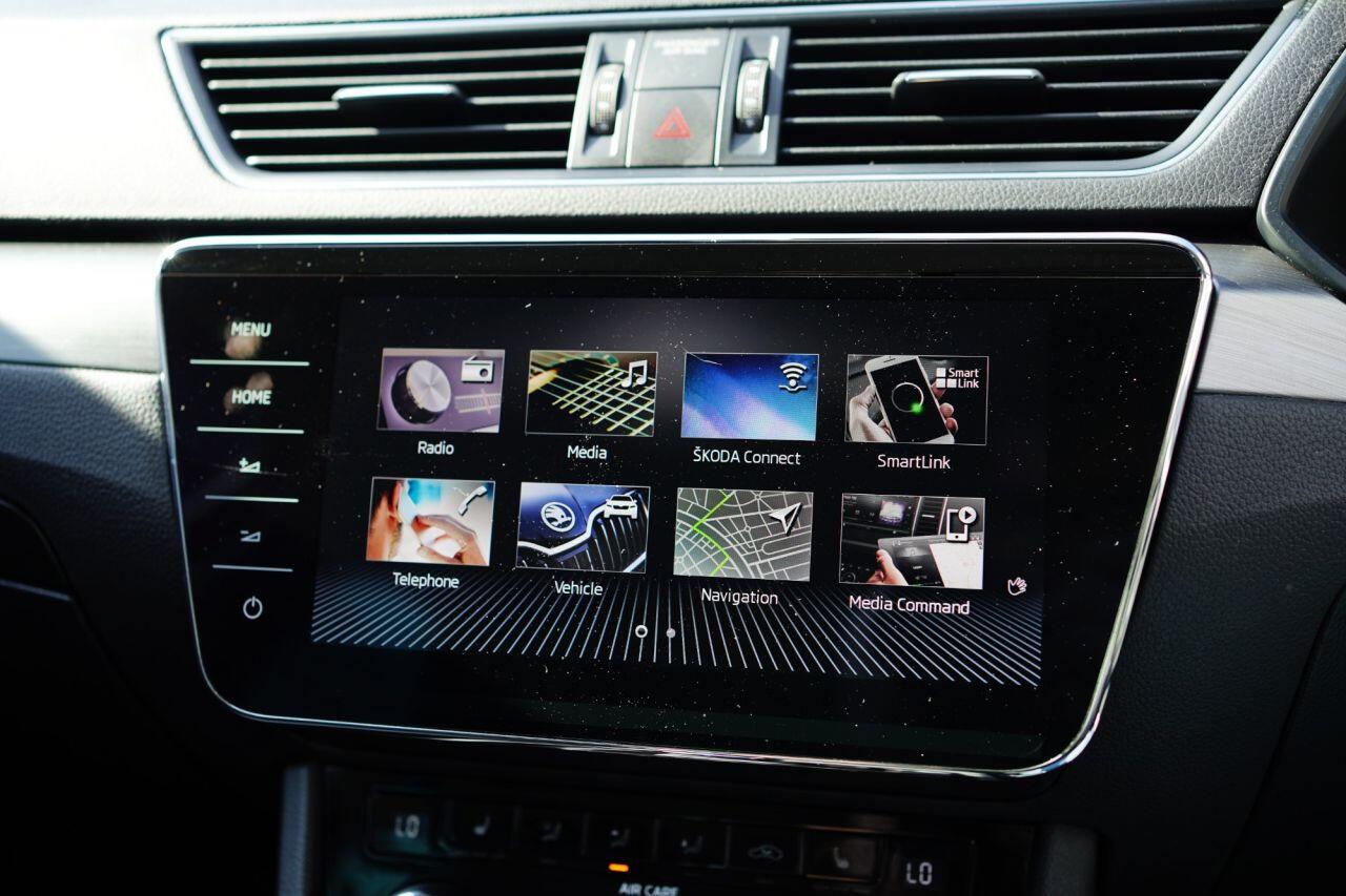 Skoda Superb view 37