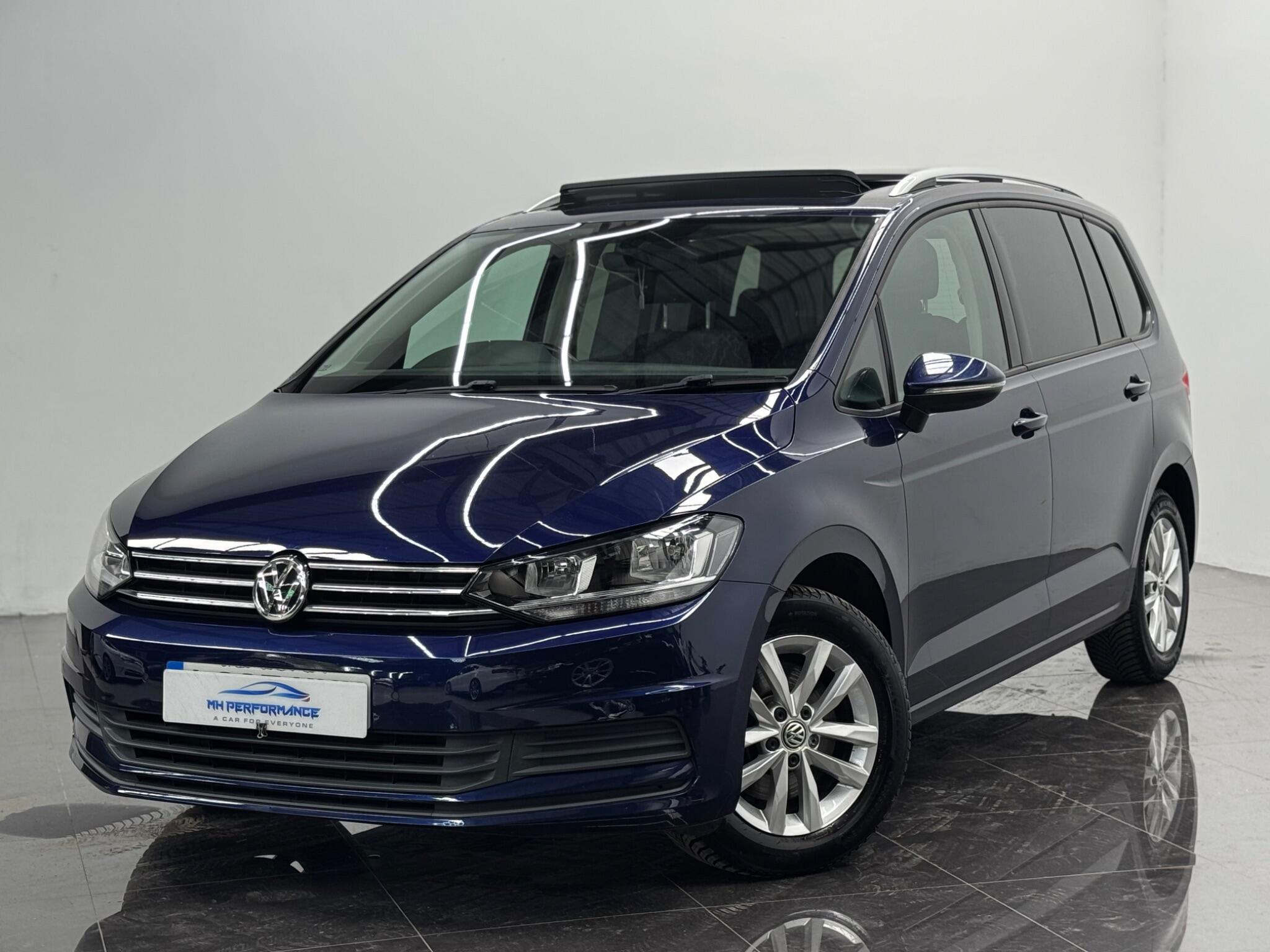 Volkswagen Touran view 71