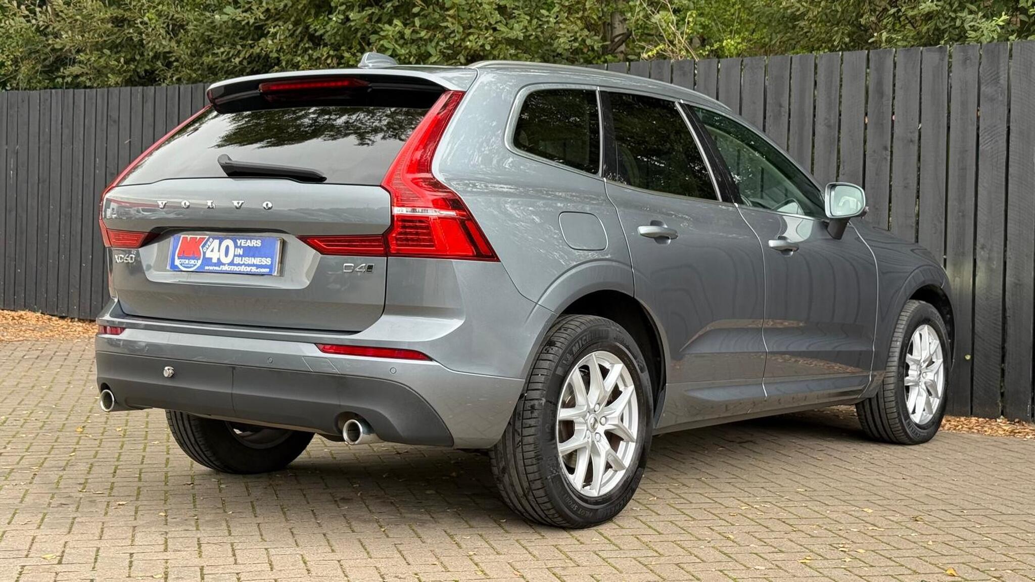 Volvo XC60 view 10