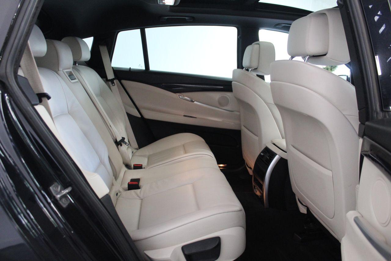 BMW 5 Series view 56