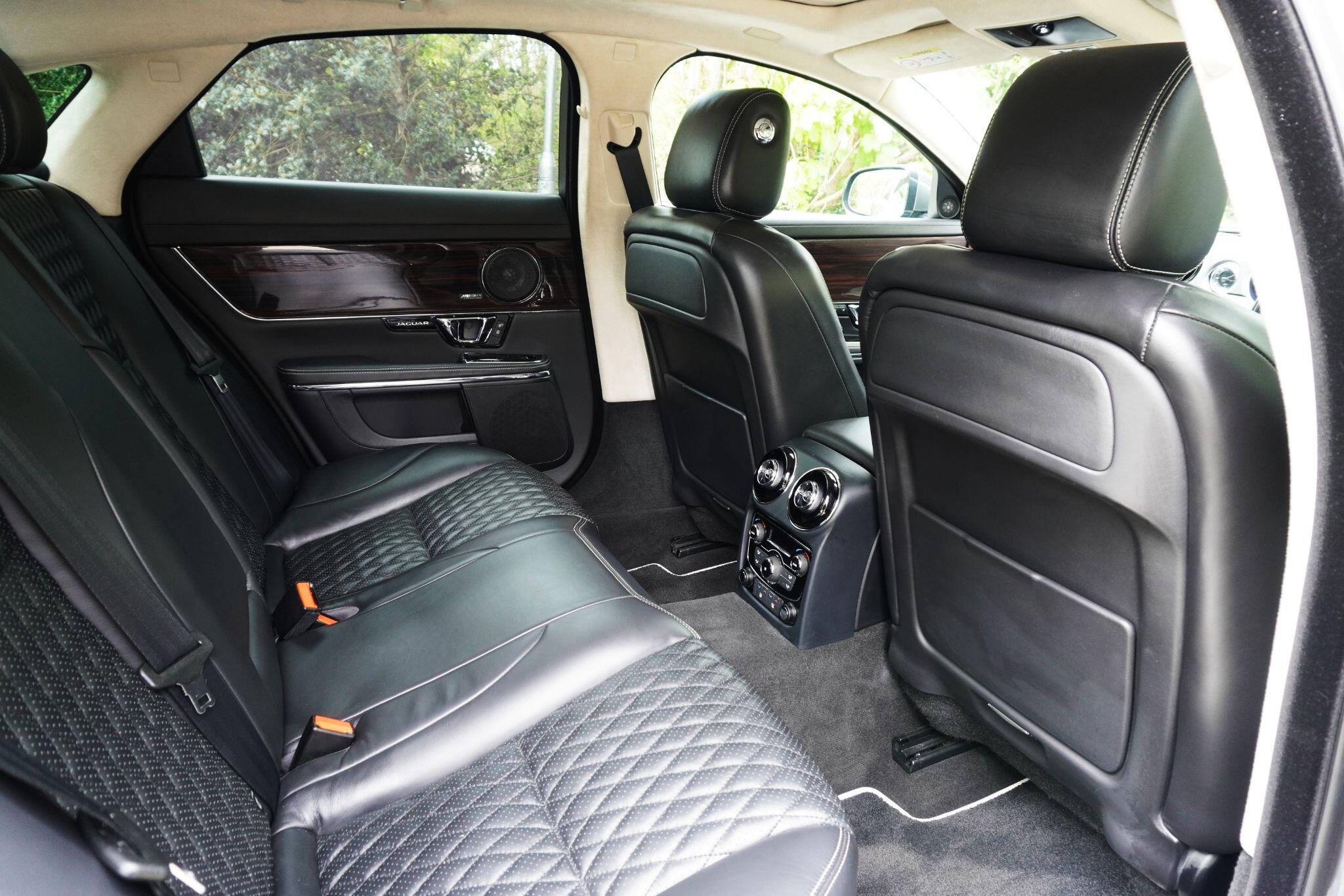 Jaguar XJ view 45