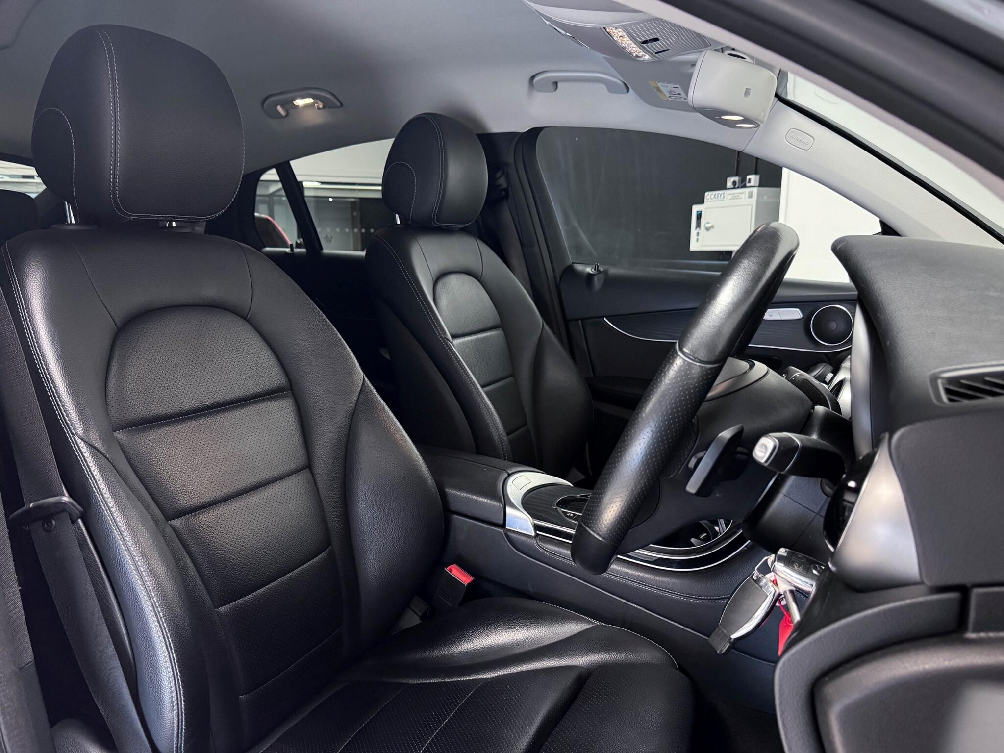 Mercedes-Benz GLC view 33