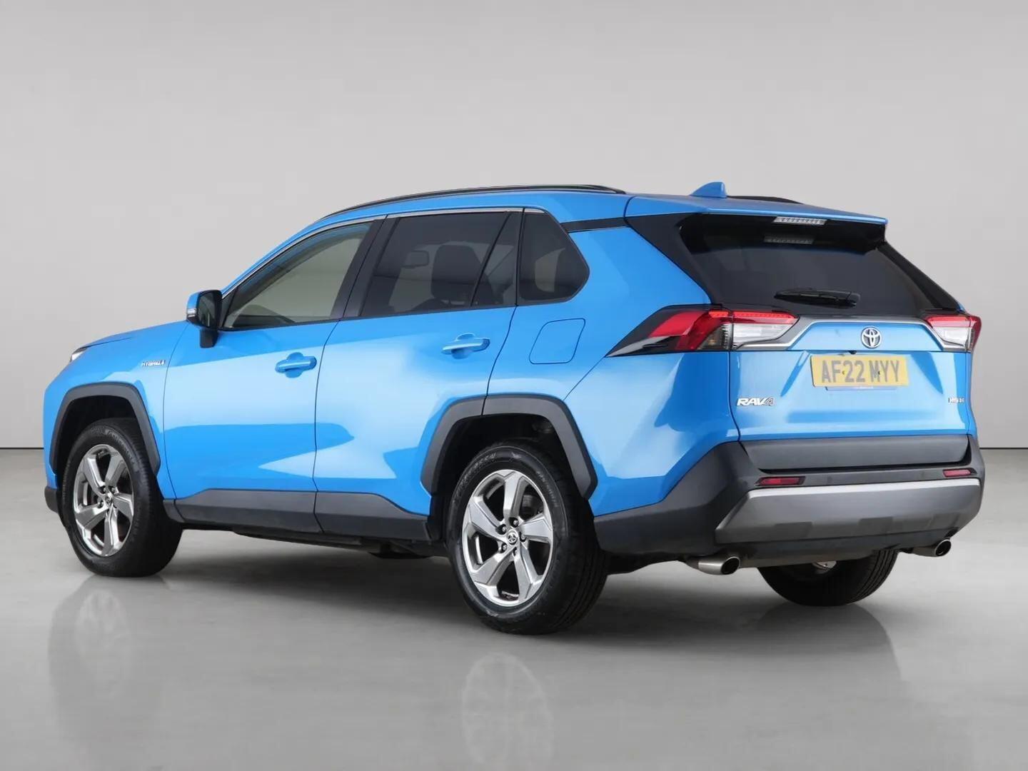 Toyota Rav4 view 6