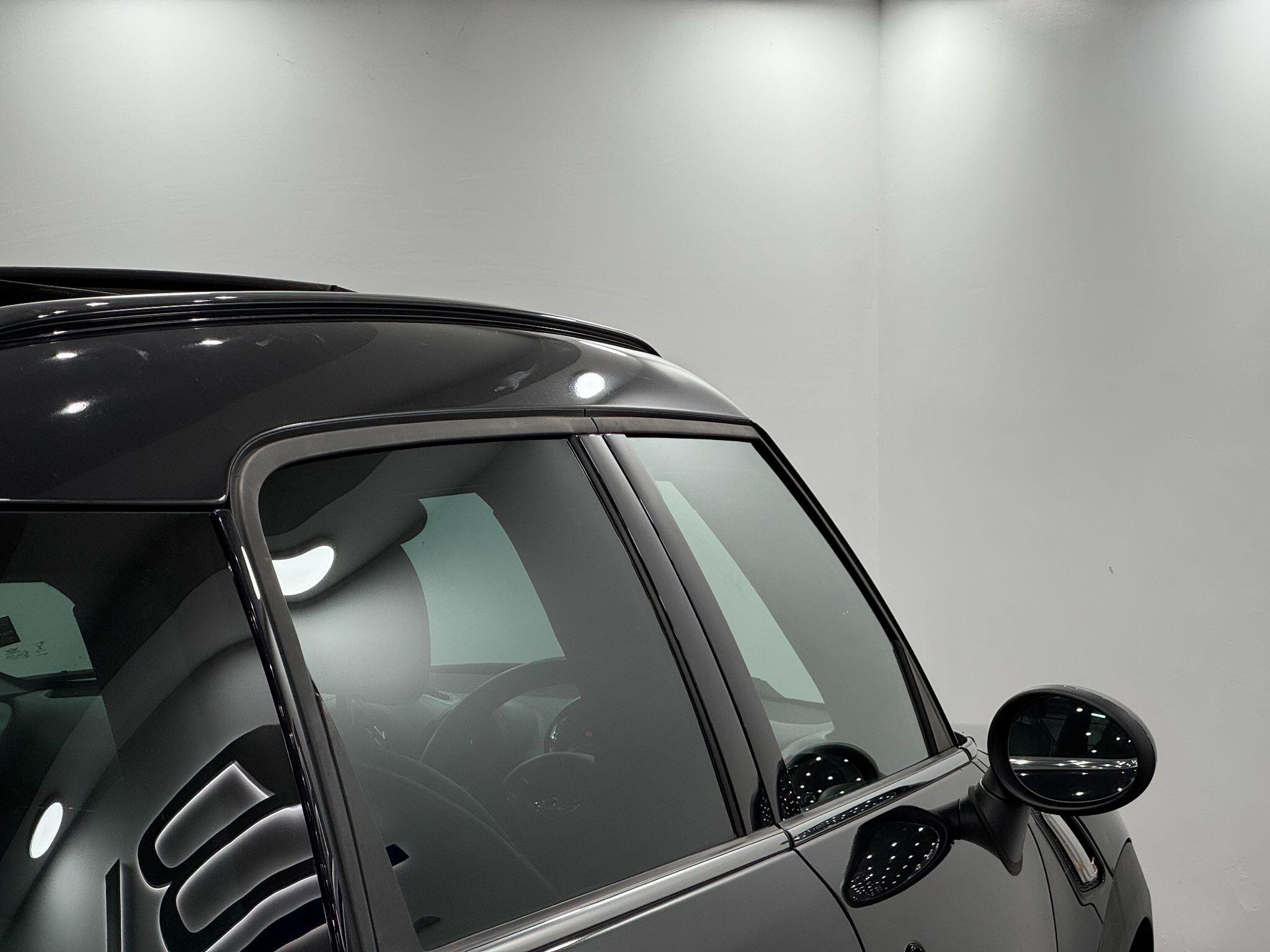 MINI Countryman view 25