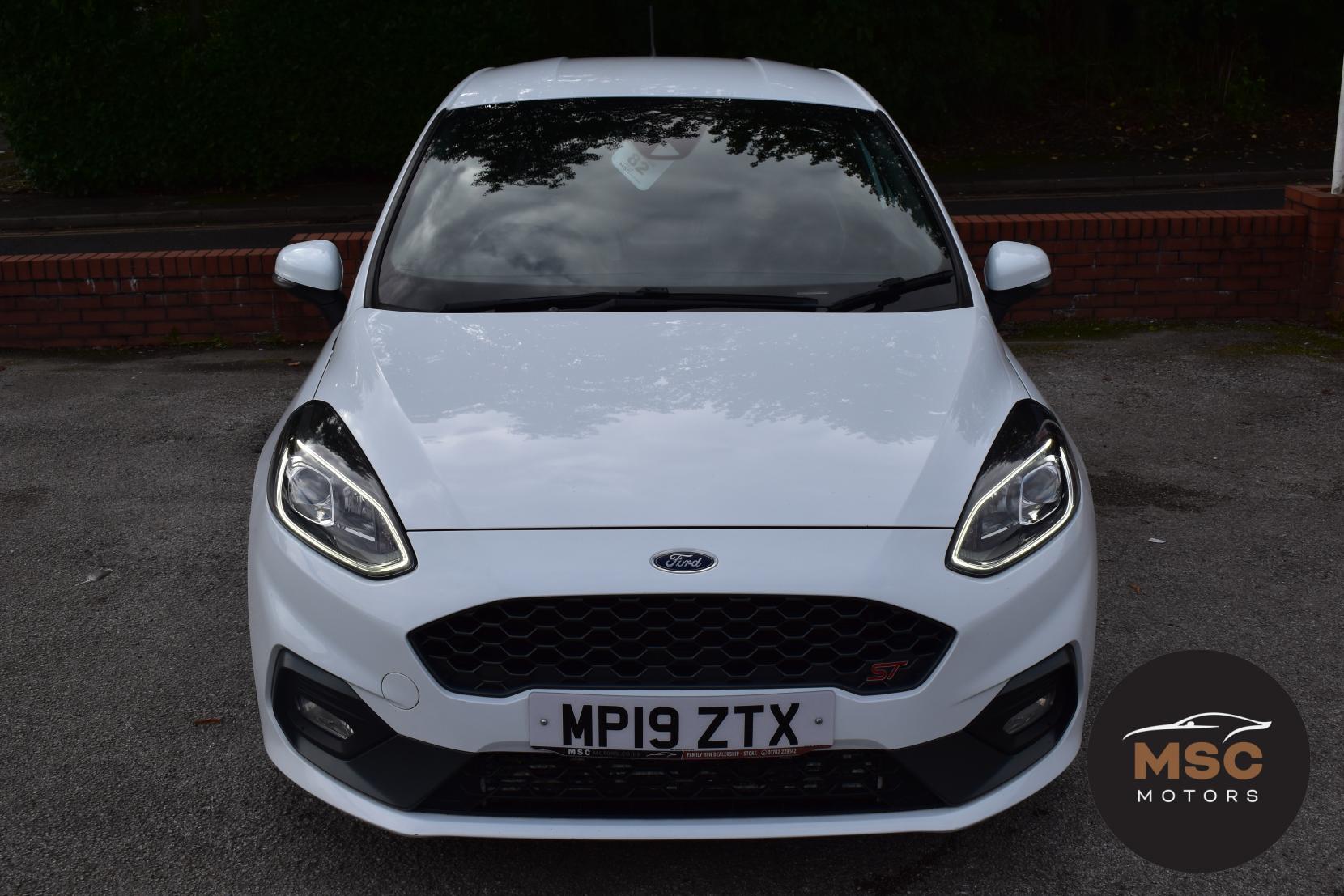 Ford Fiesta view 3