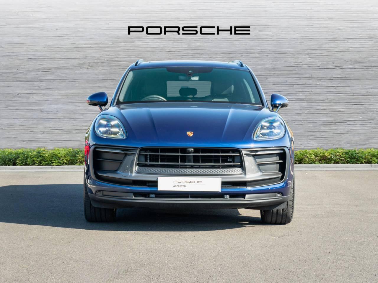 Porsche Macan view 6