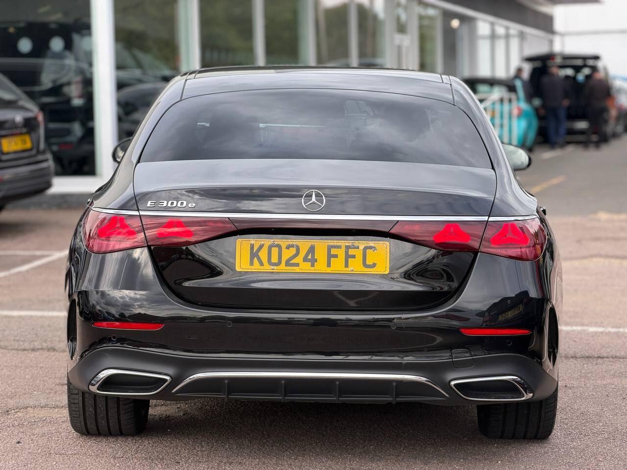 Mercedes-Benz E-Class view 64