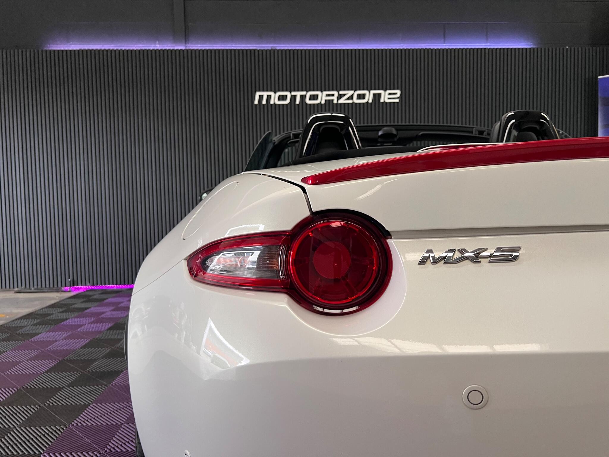 Mazda MX-5 view 46