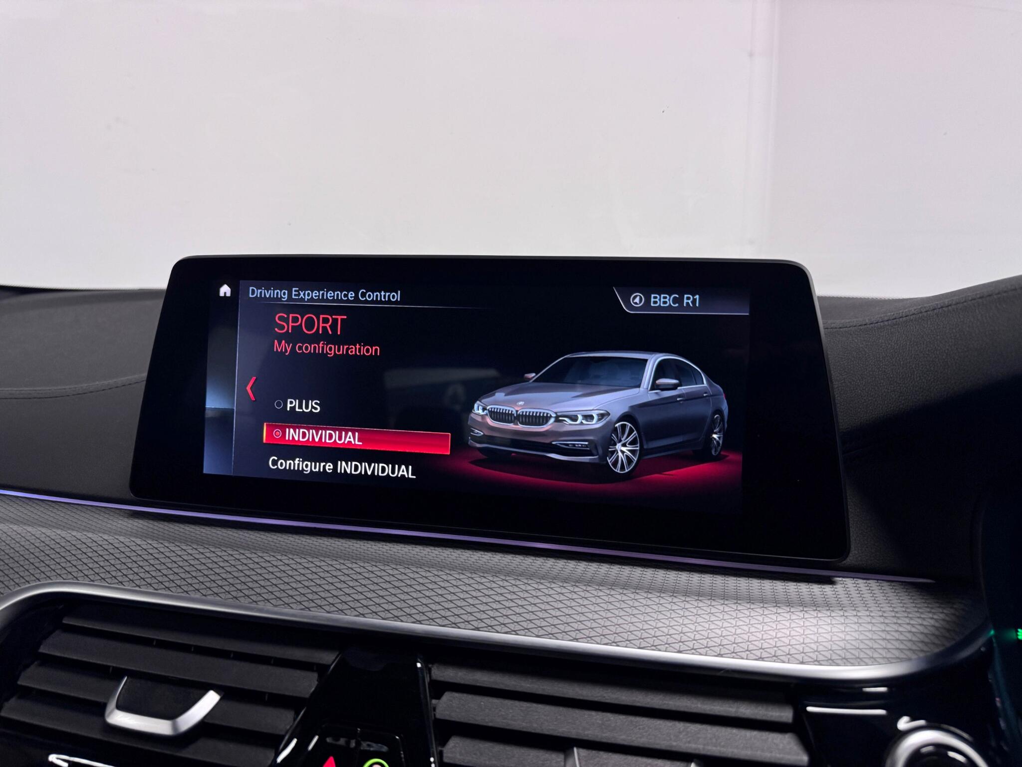 BMW 5 Series view 54