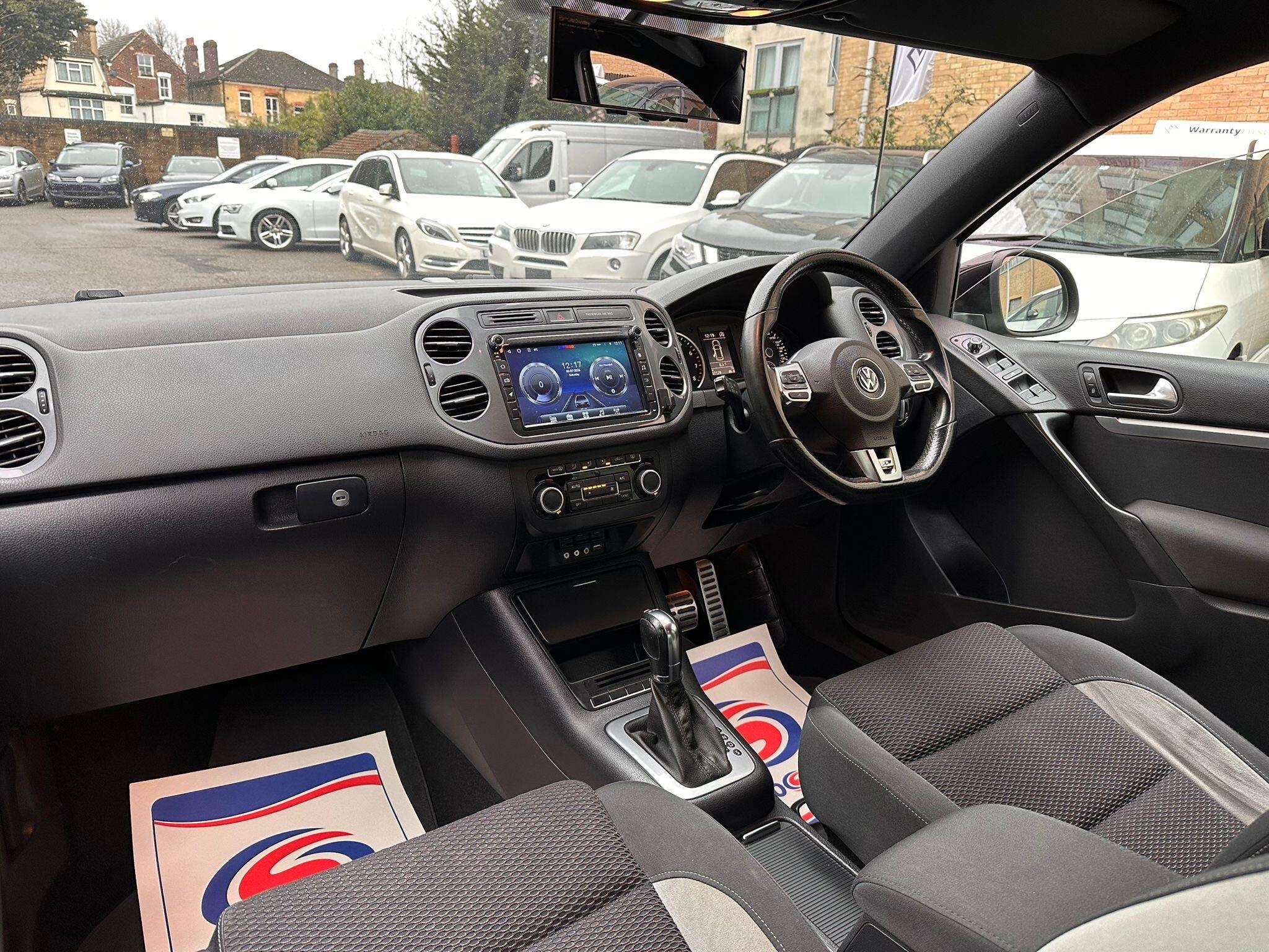 Volkswagen Tiguan view 20